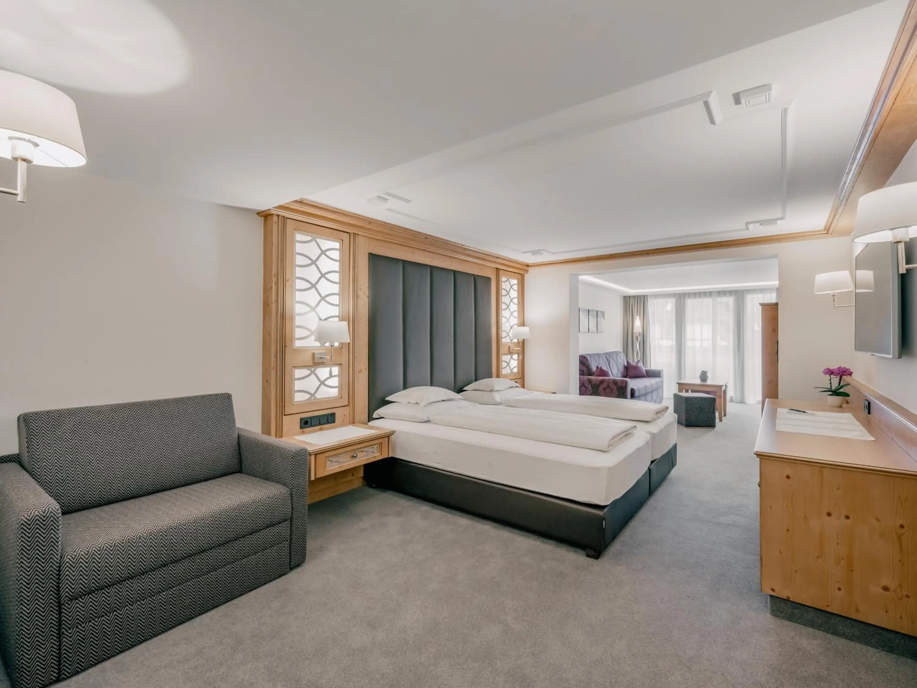 Bed in Gourmet & Wine Hotel Austria - 4 Sterne superior - Ski In Ski Out