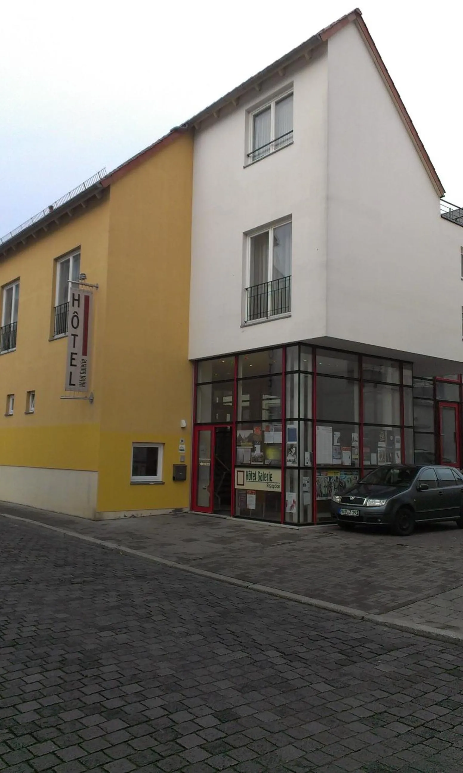 Facade/entrance in Hôtel Galerie