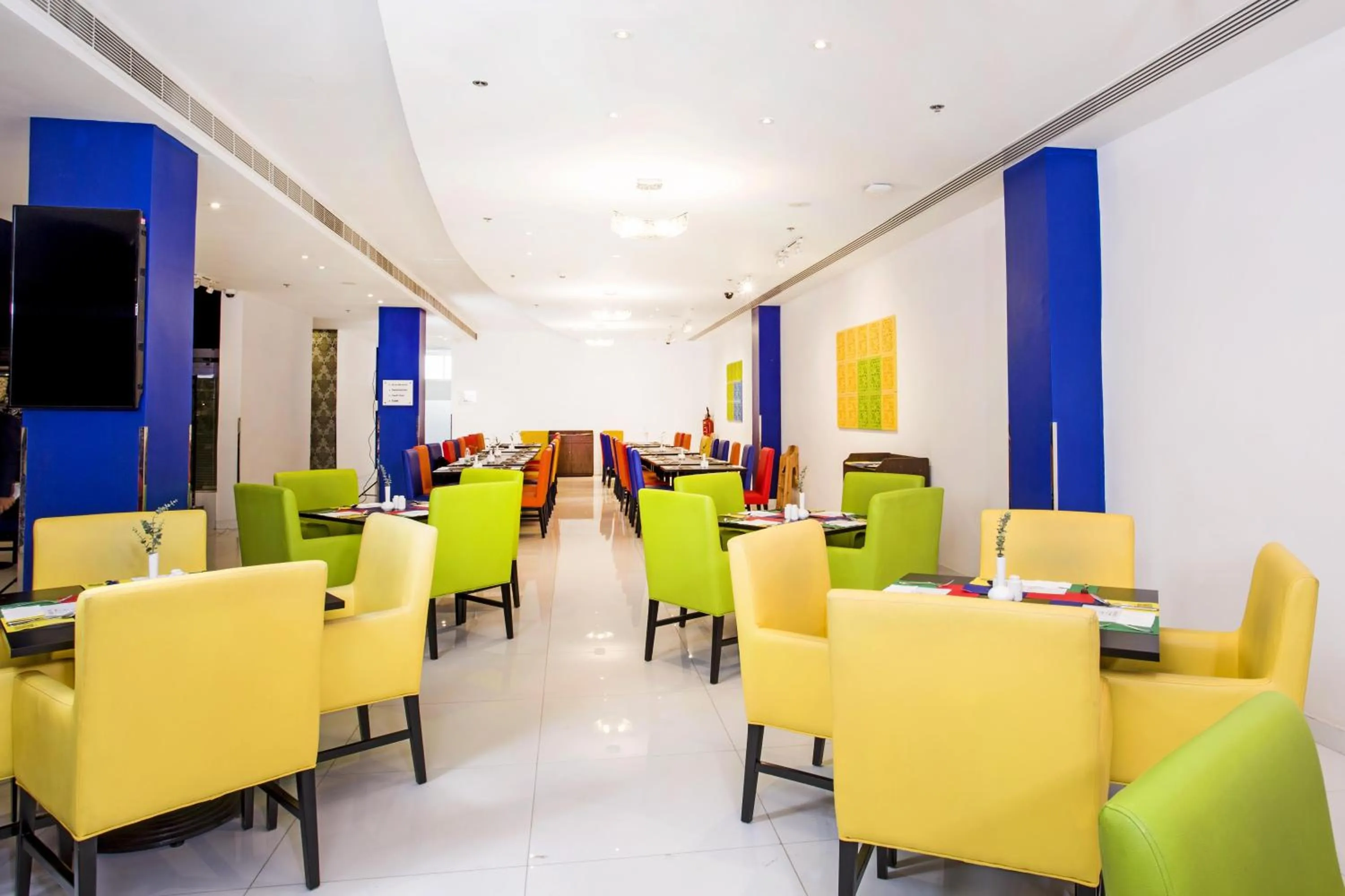 Lobby or reception in Best Western Premier Muscat