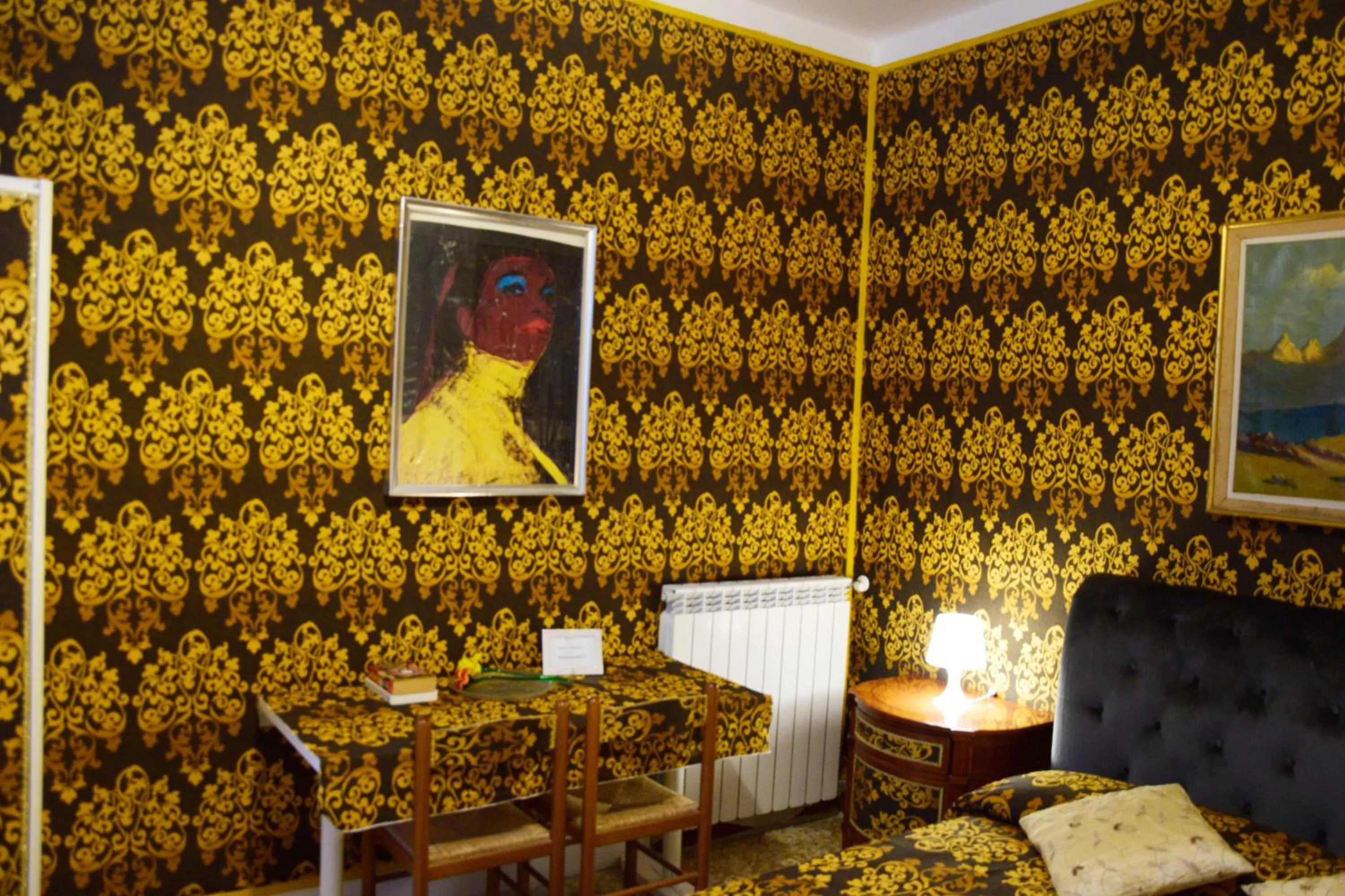 Bed in Venice Rainbow Apartment San Marco