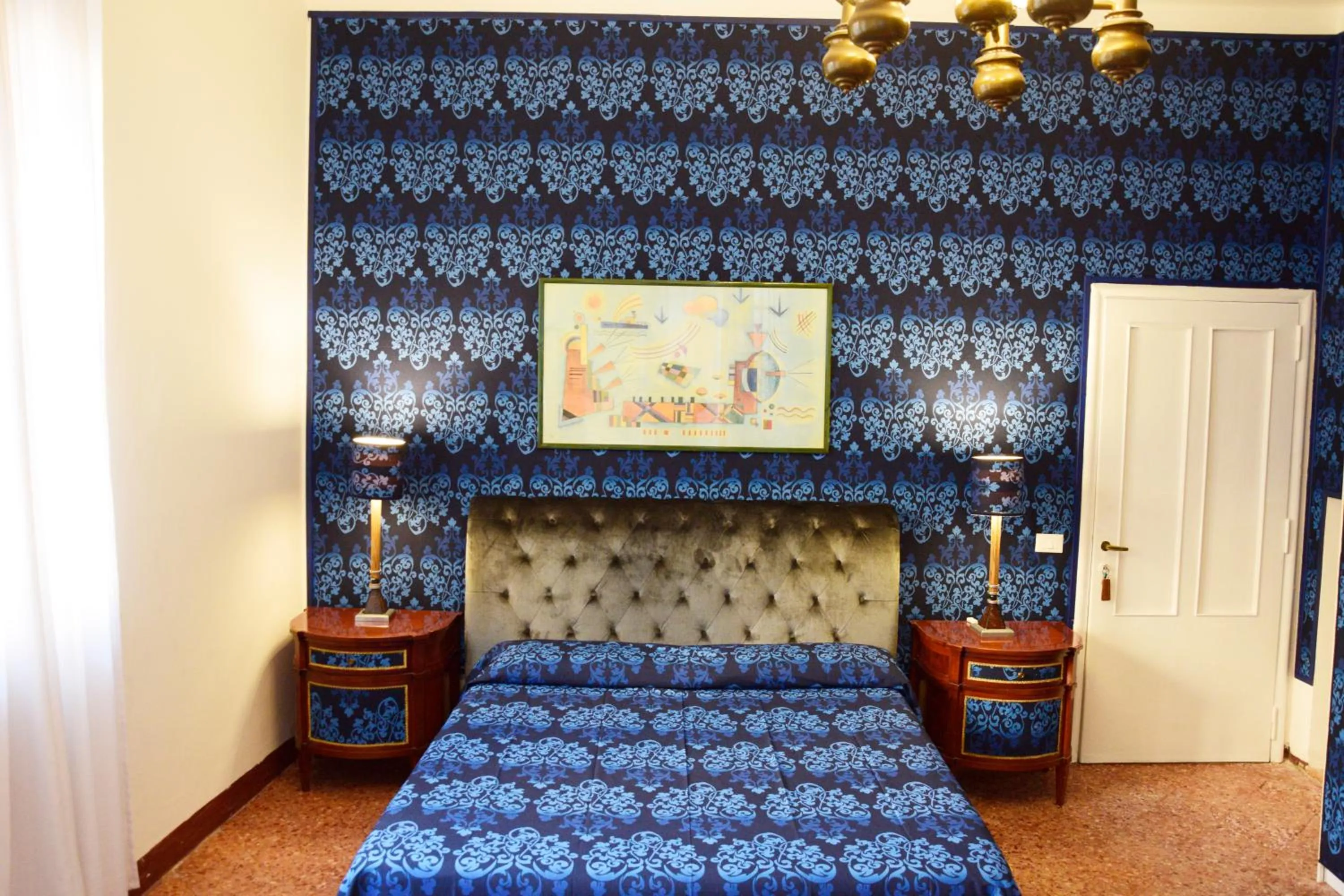 Bed in Venice Rainbow Apartment San Marco