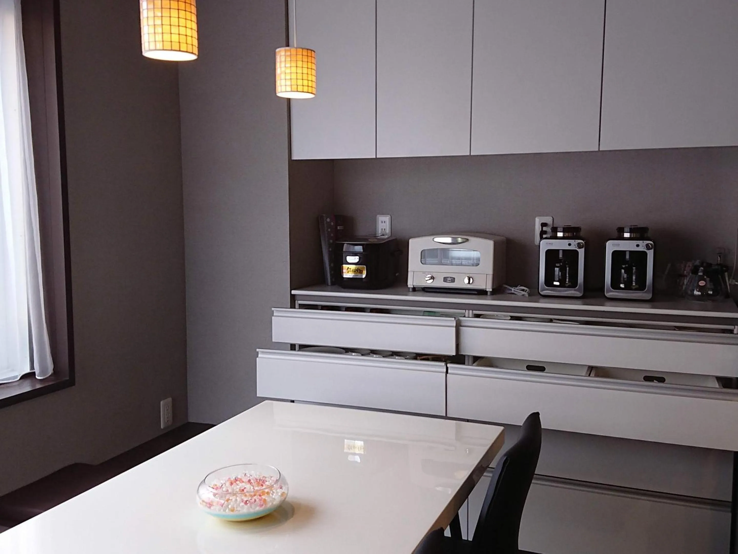 Communal kitchen in Kamuy Rera