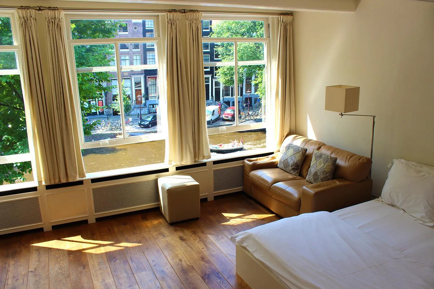 Amsterdam Jewel Canal Apartments