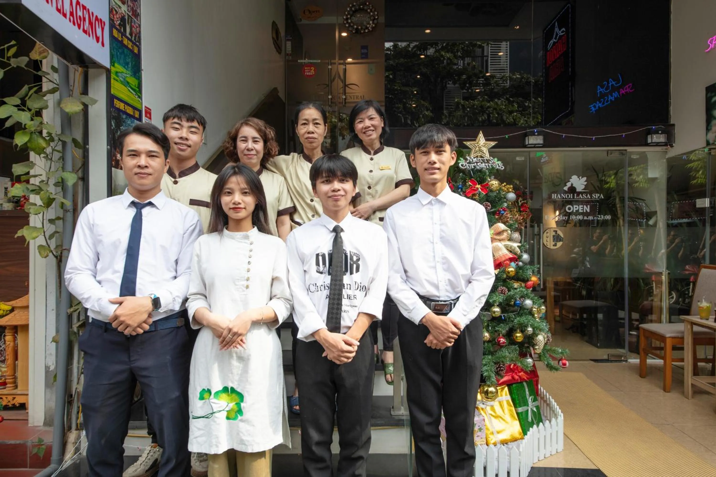 Staff in Hanoi Aria Central Hotel & Spa