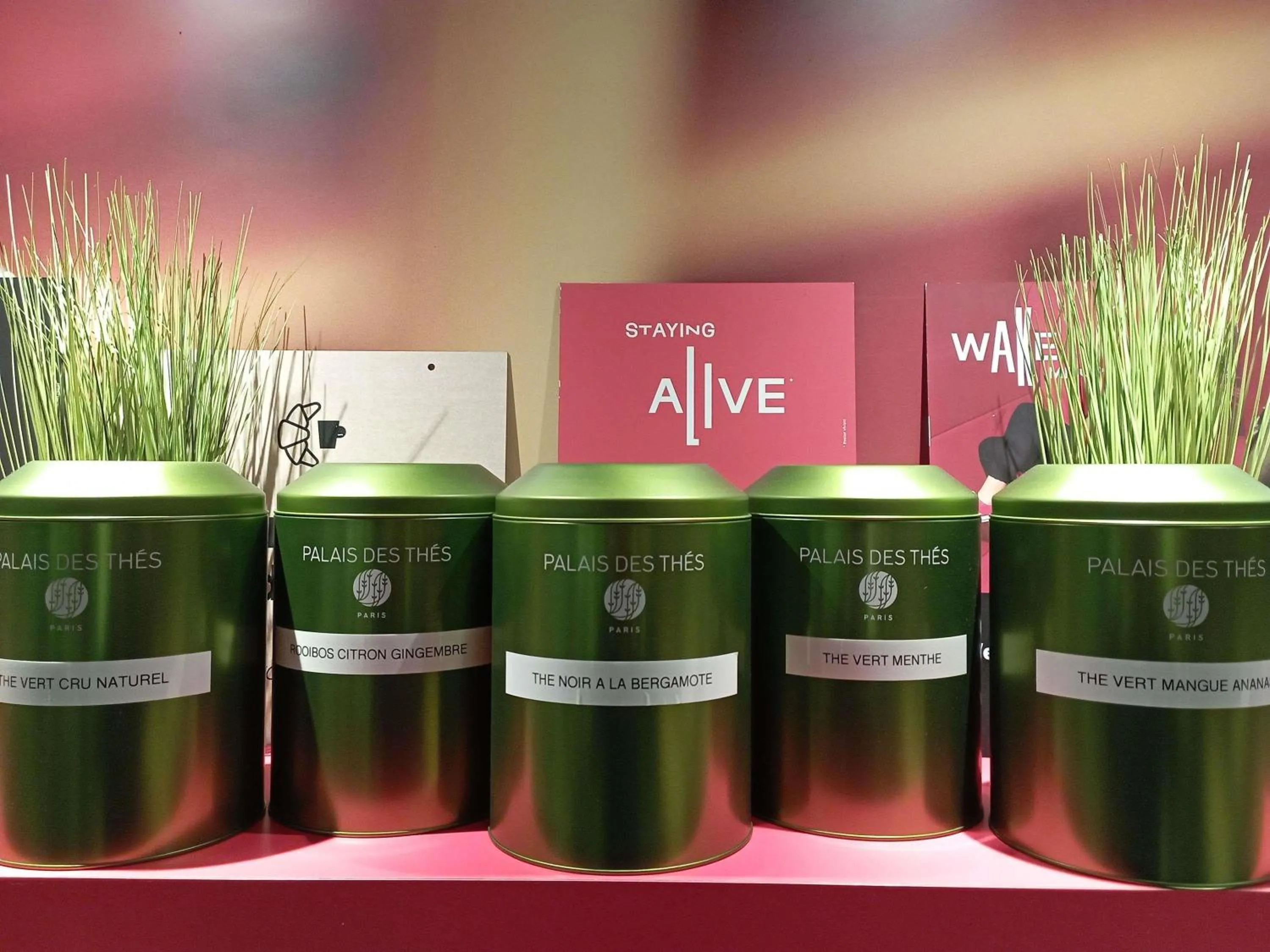 Lounge or bar in ibis les Etangs des Moines