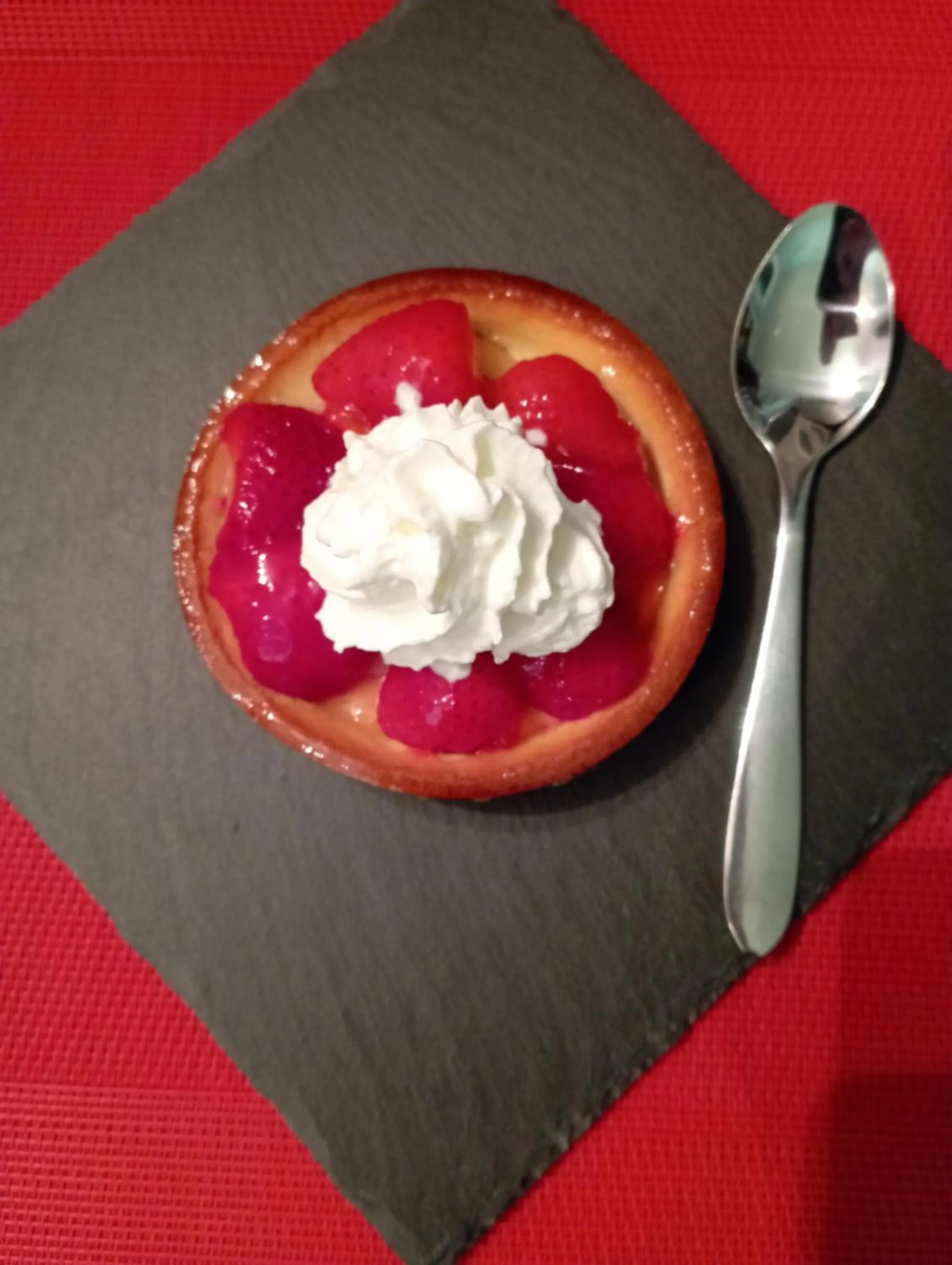 Restaurant/places to eat in ibis les Etangs des Moines