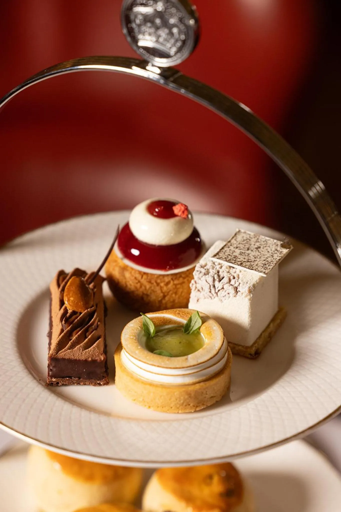 Restaurant/places to eat in Hotel Cafe Royal