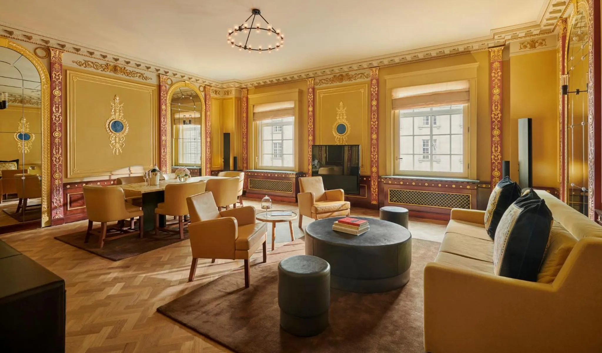 Photo of the whole room in Hotel Cafe Royal