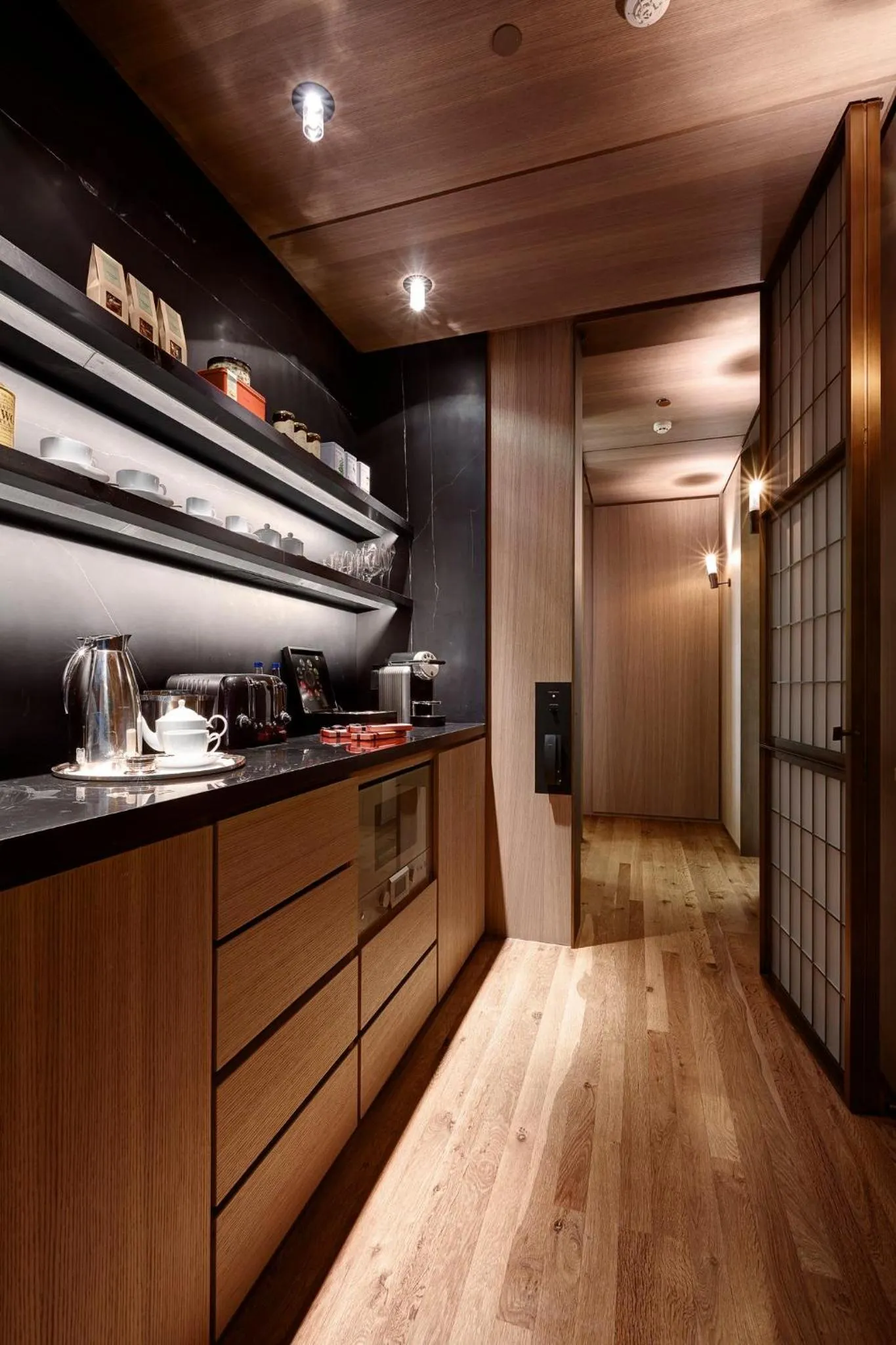 Kitchen or kitchenette in Hotel Cafe Royal