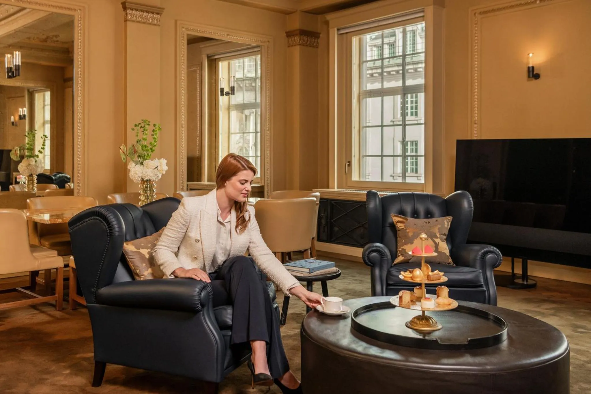 Restaurant/places to eat in Hotel Cafe Royal