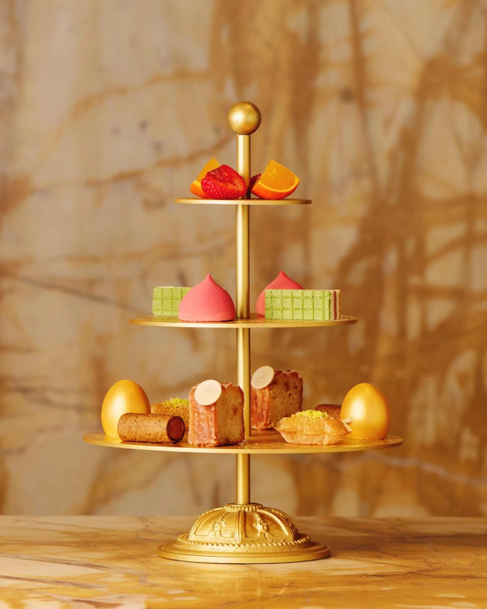 Restaurant/places to eat in Hotel Cafe Royal