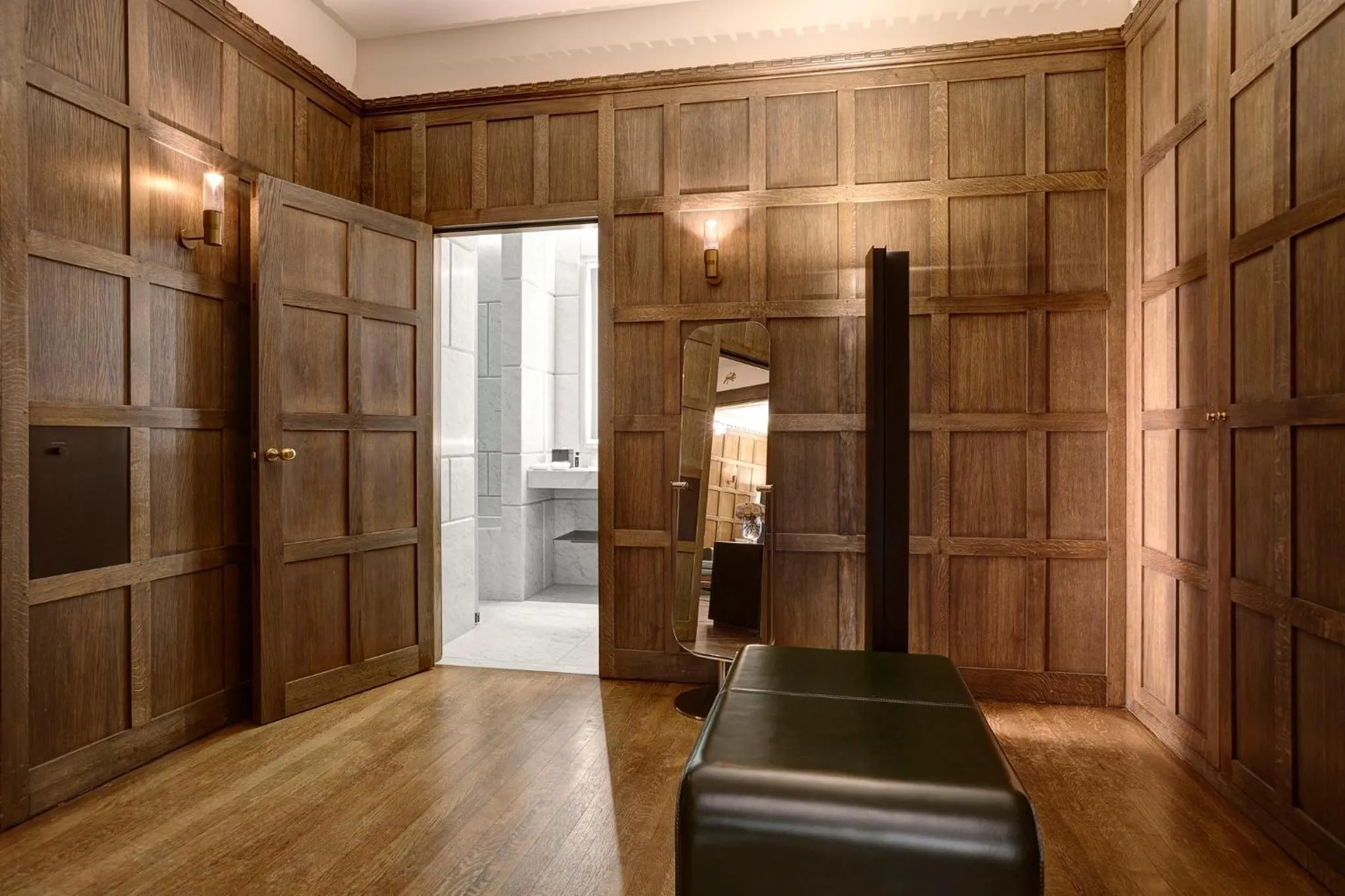 Photo of the whole room in Hotel Cafe Royal