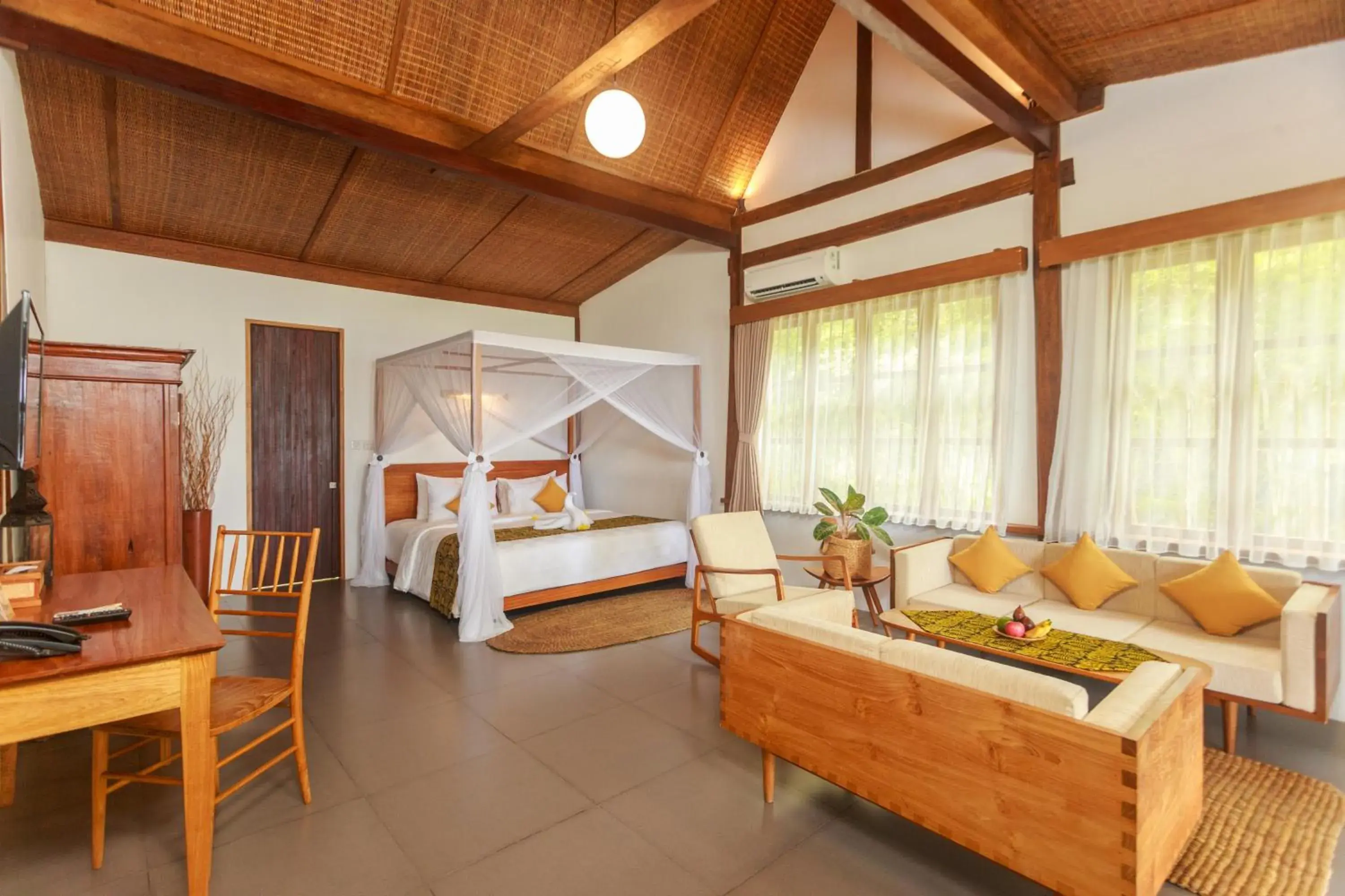 Suite Cottage Ocean King Bed with Sea View in Villa So Long Banyuwangi - Ijen Suite Cottage Ocean King Bed with Sea View in Villa So Long Banyuwangi - Ijen