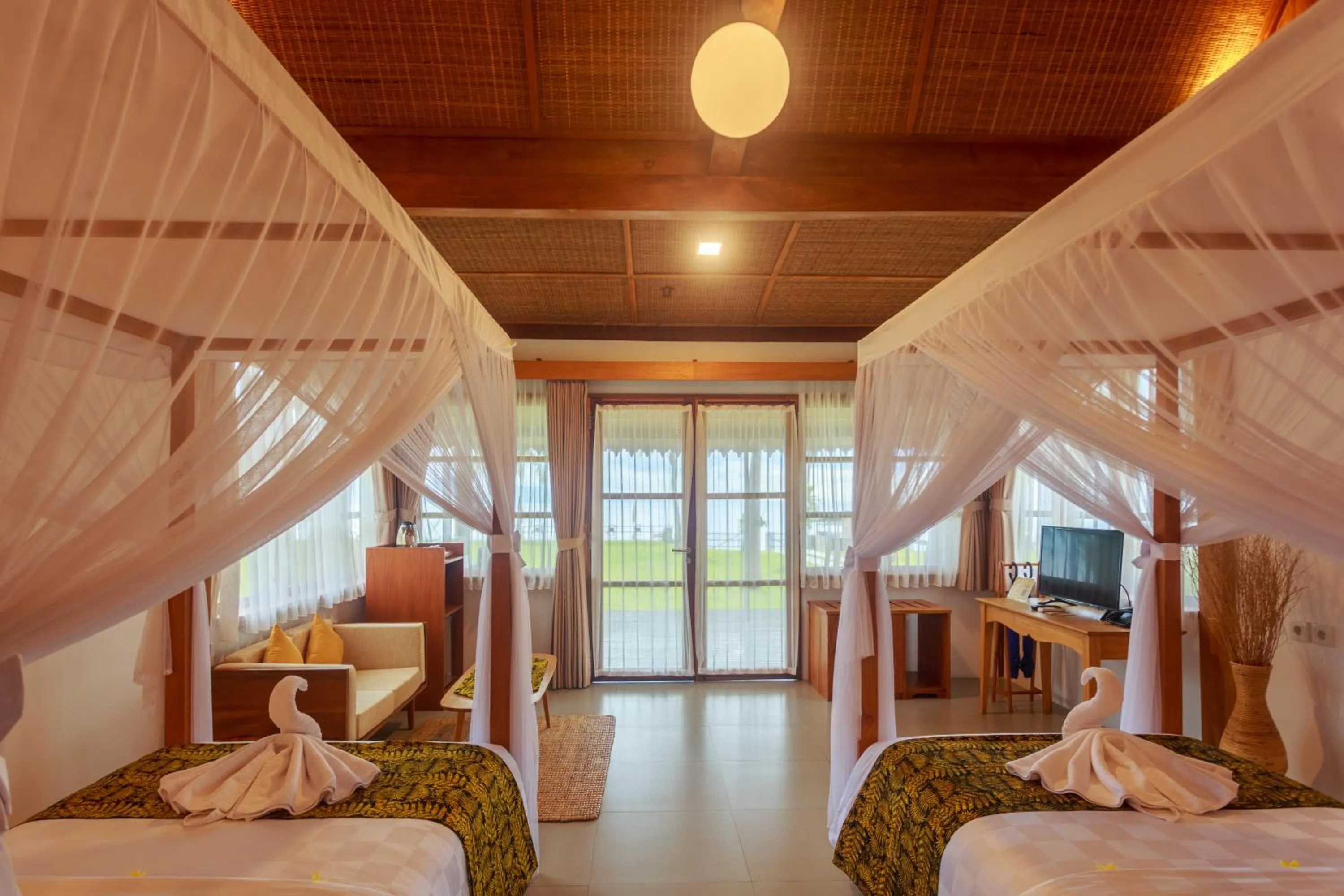 Bedroom, Bed in Villa So Long Banyuwangi - Ijen