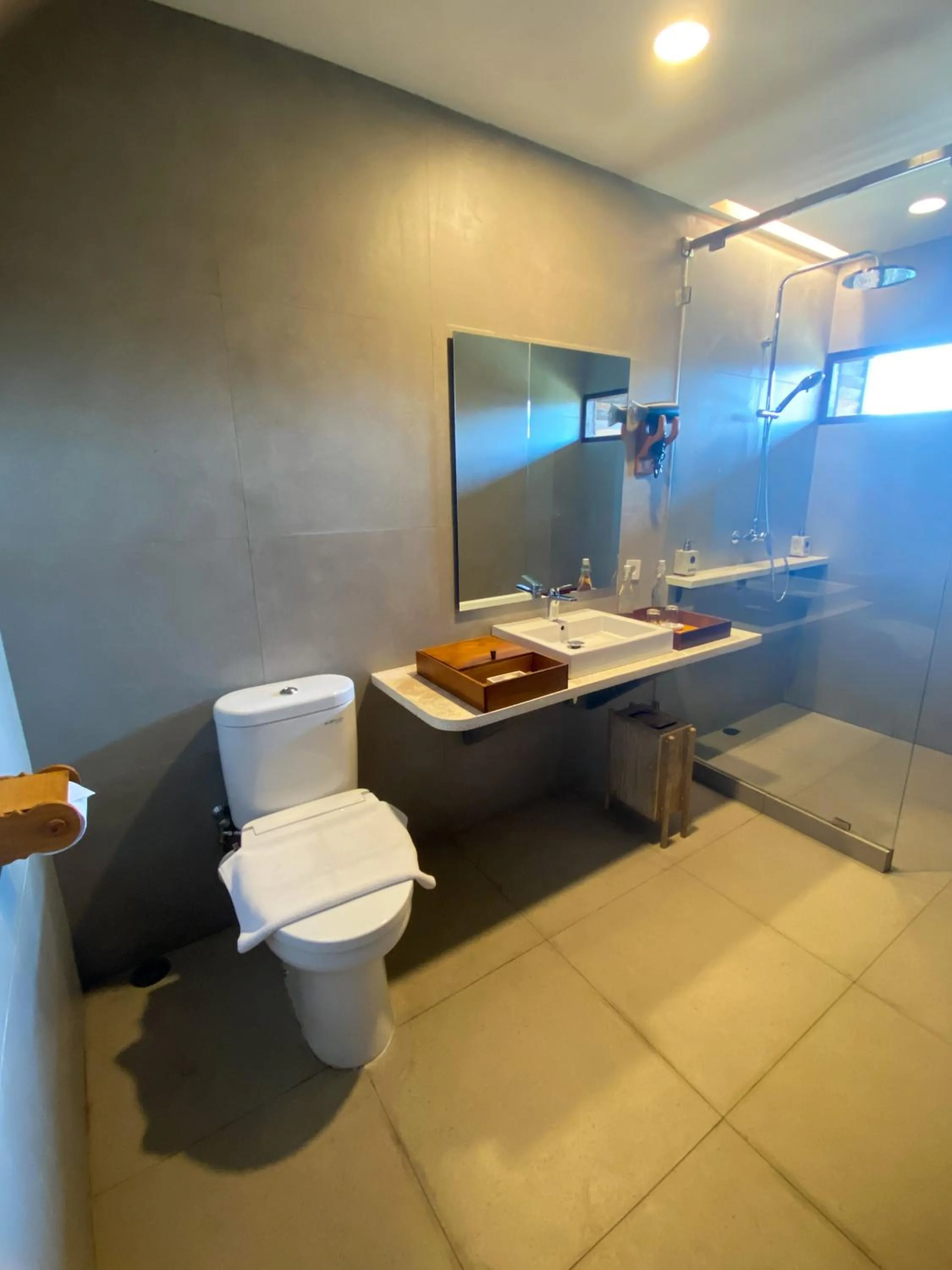 Toilet in Villa So Long Banyuwangi - Ijen