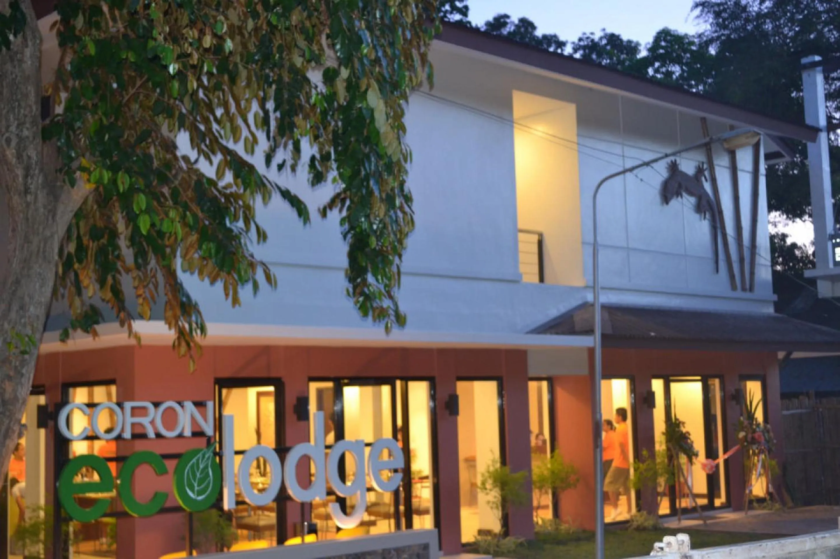 Property building in Coron Ecolodge