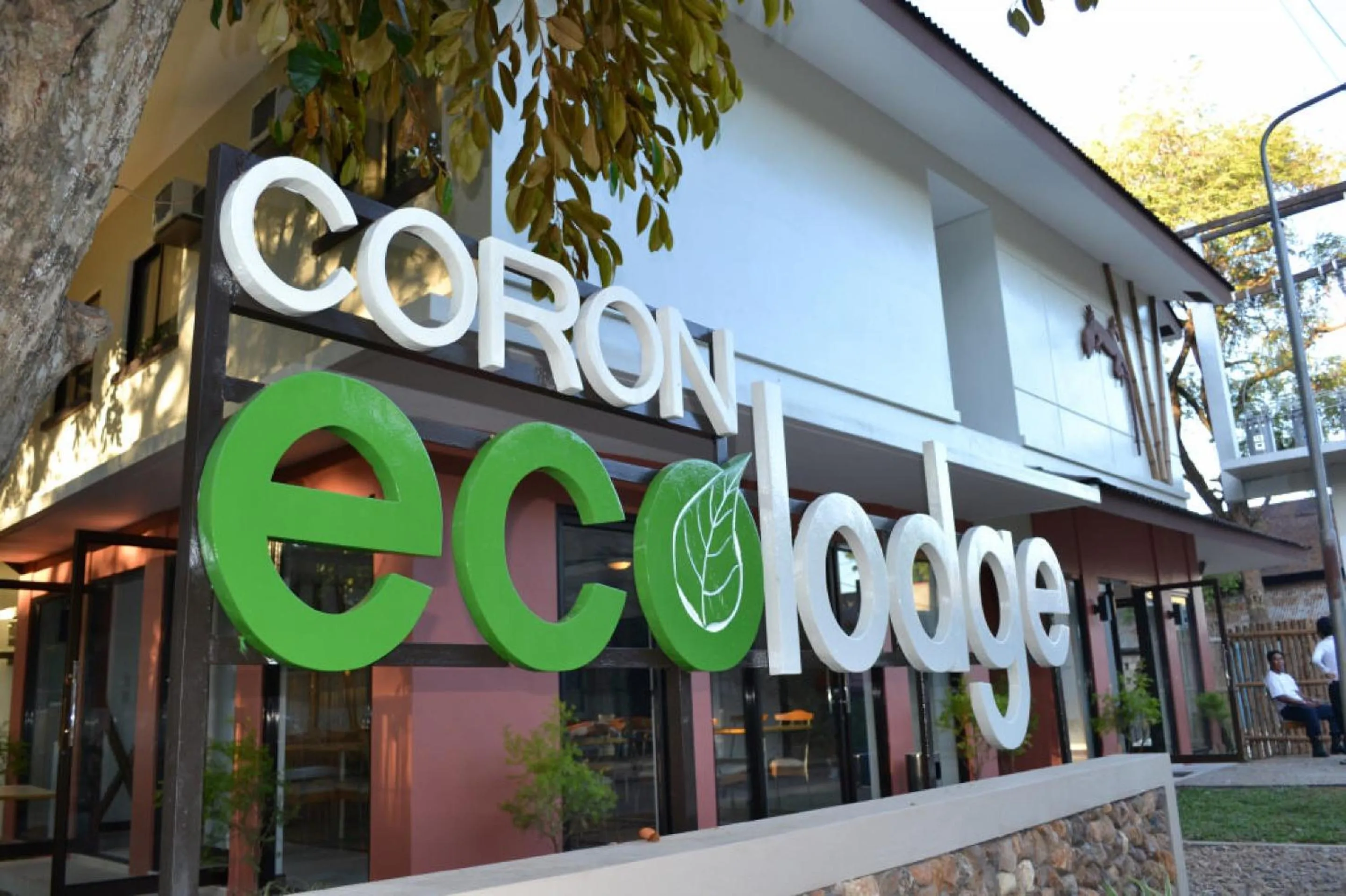 Property building in Coron Ecolodge