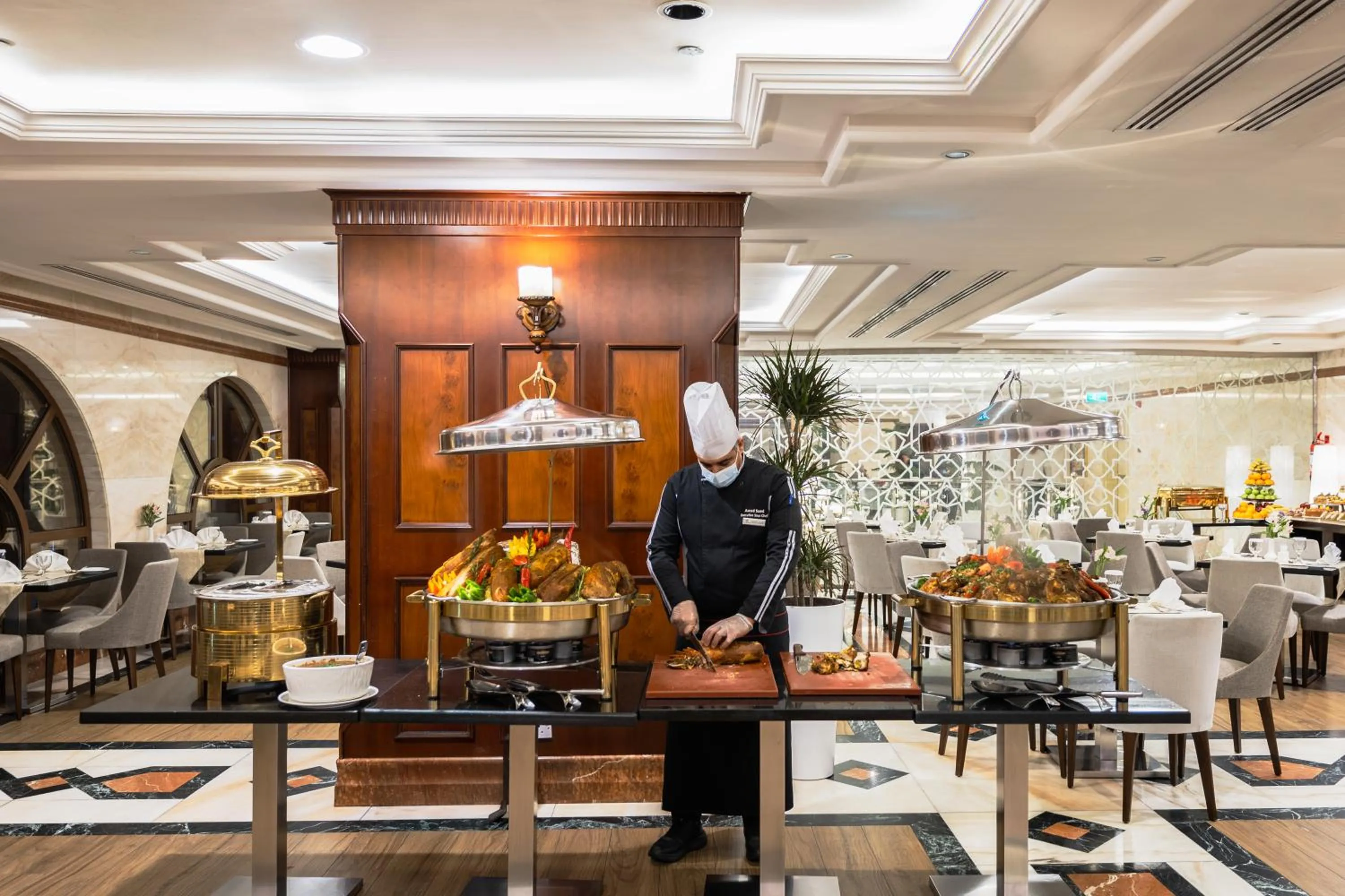 Restaurant/places to eat in Emaar Royal Hotel