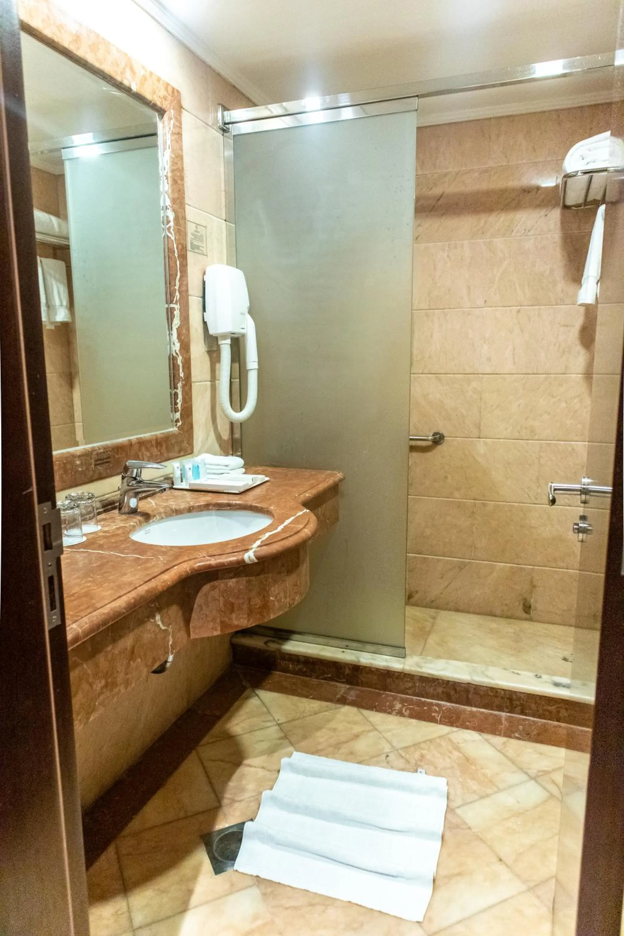 Toilet in Emaar Royal Hotel