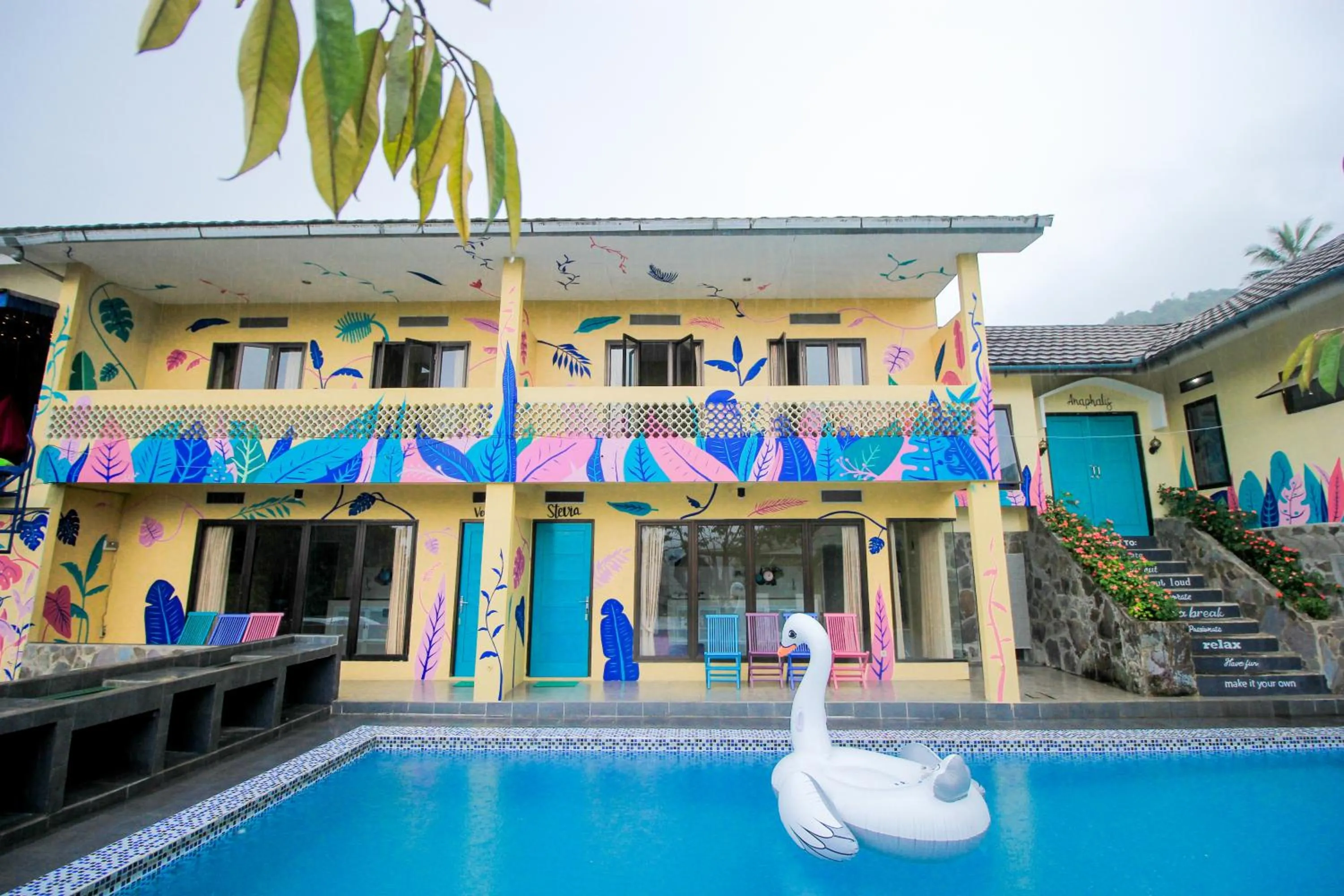Swimming pool in d'Oasis Mountain Resort