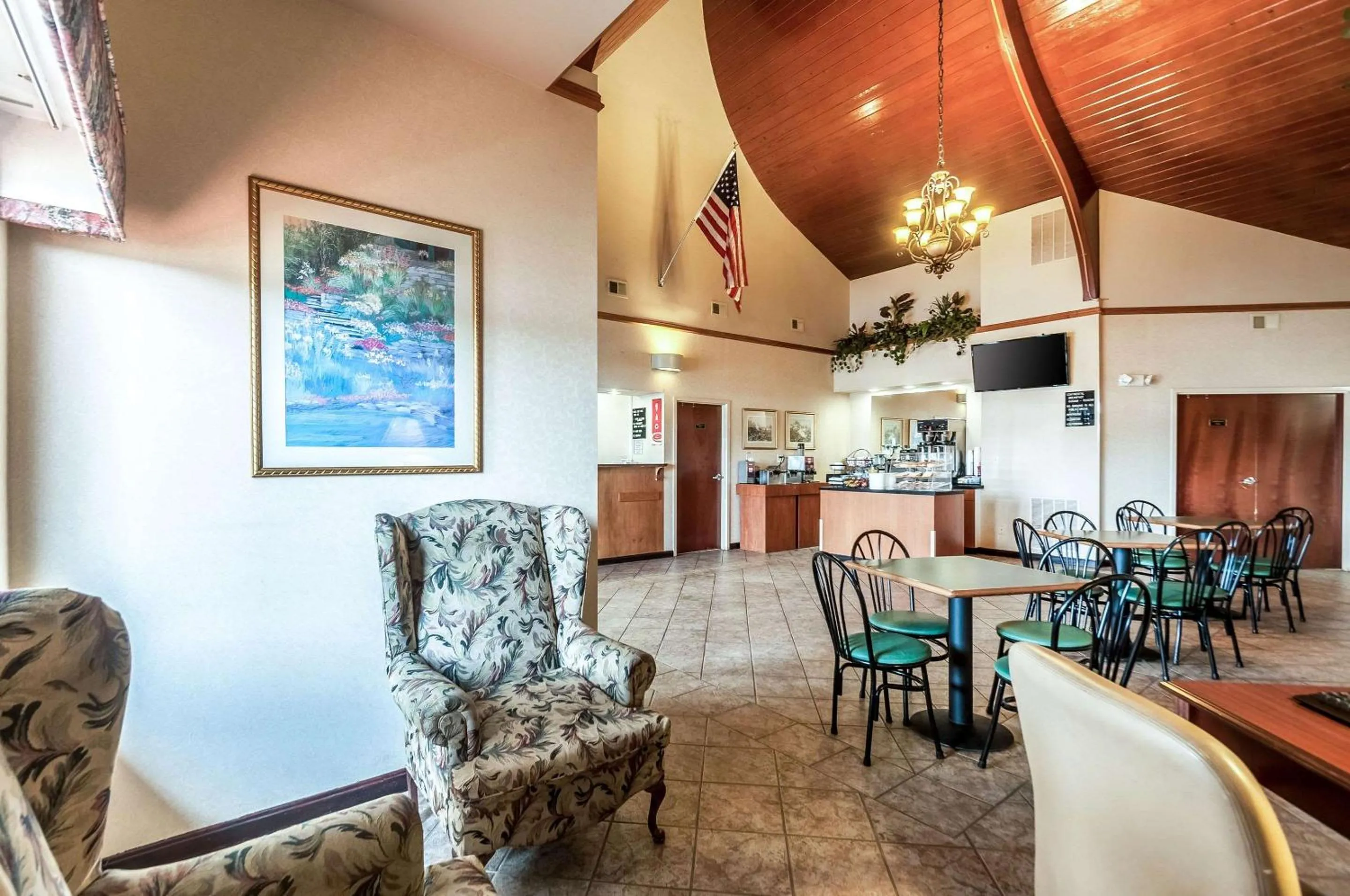 Lobby or reception in Econo Lodge Inn & Suites Middletown - Winchester South