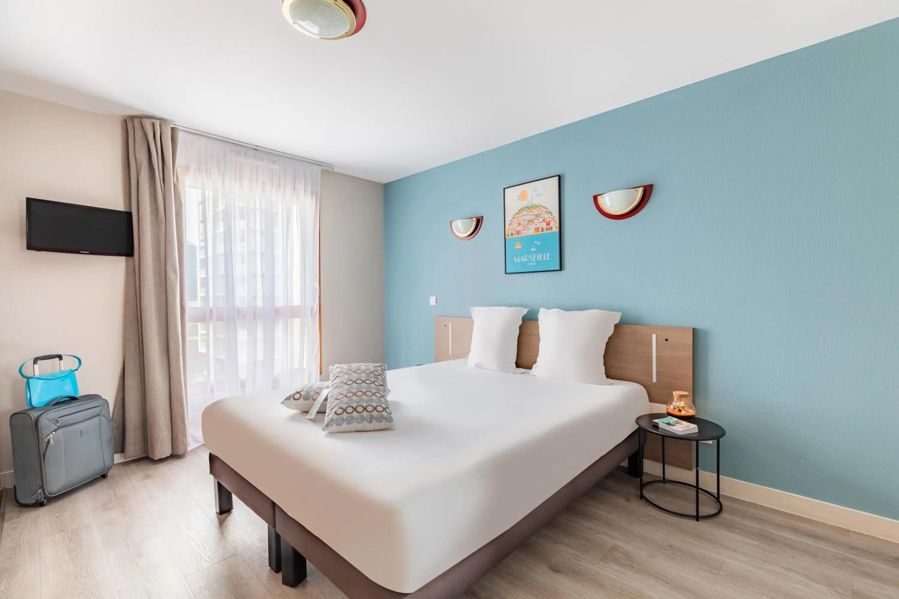 Bed in Appart'City Classic Marseille Euromed