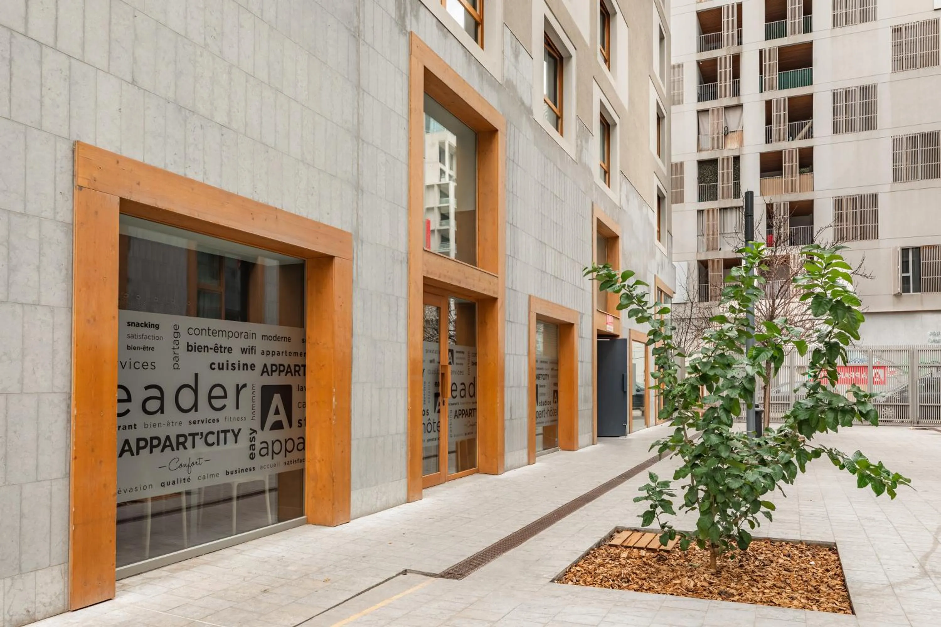 Facade/entrance in Appart'City Classic Marseille Euromed