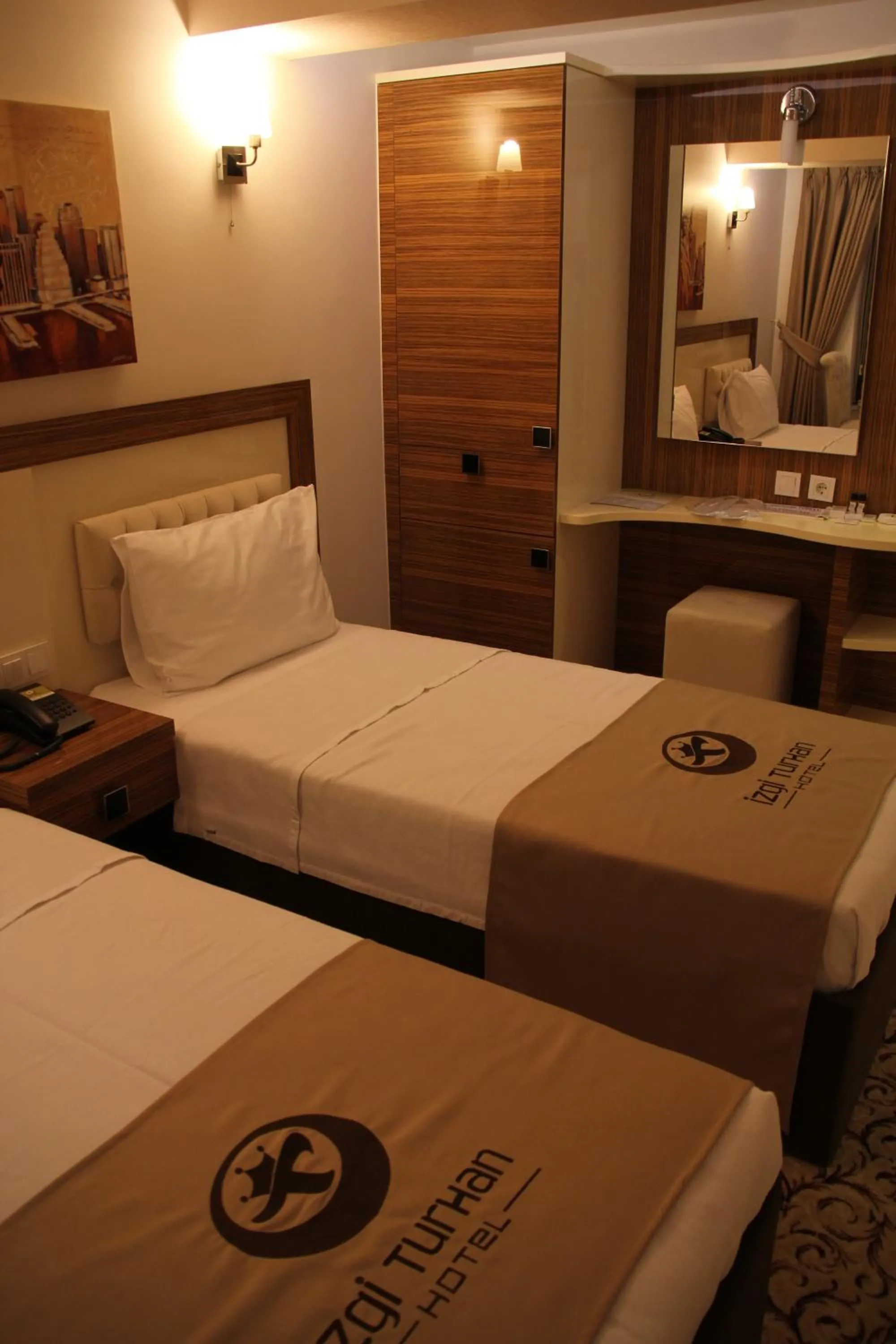 Photo of the whole room, Bed in Hotel Izgi Turhan