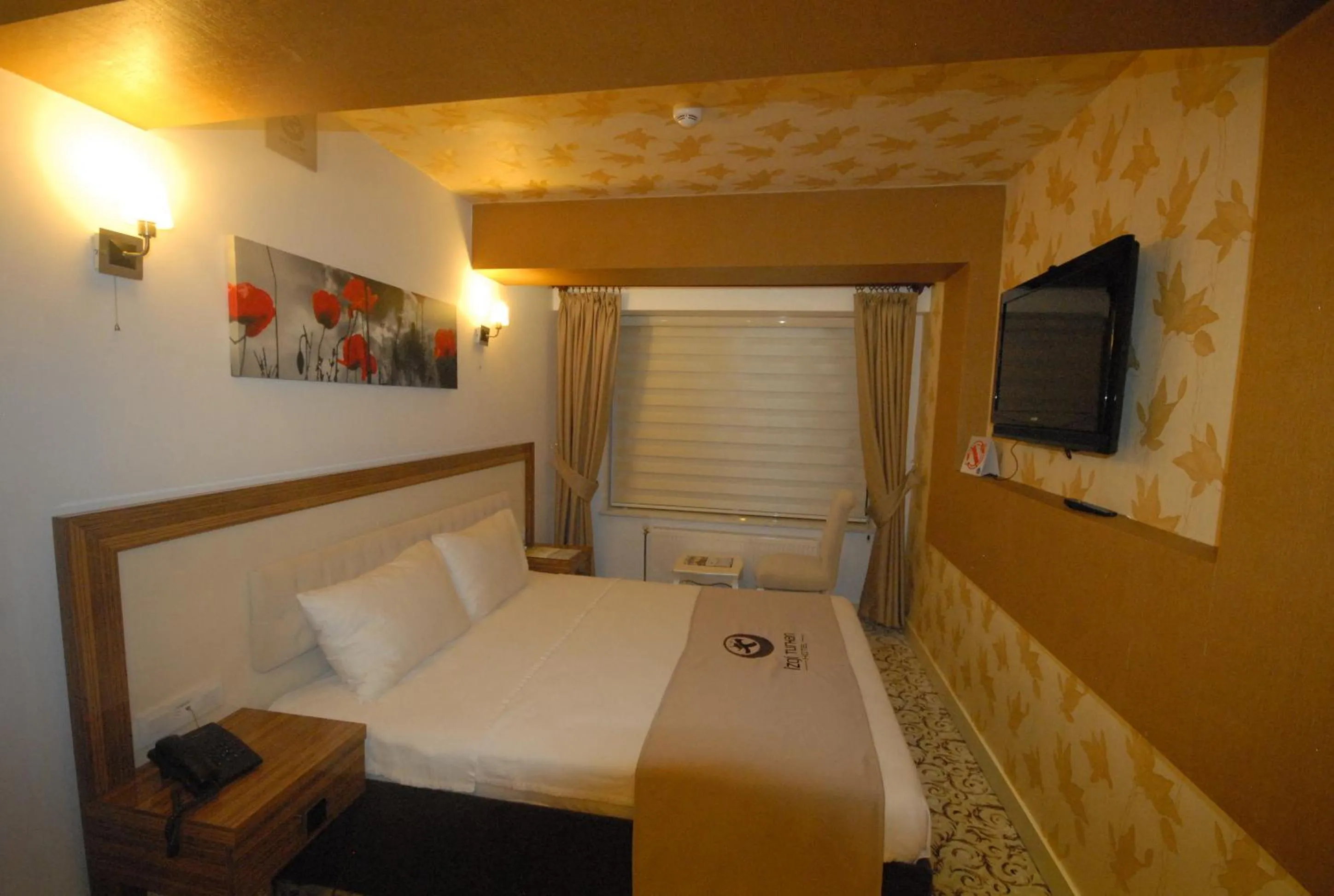 Bed in Hotel Izgi Turhan