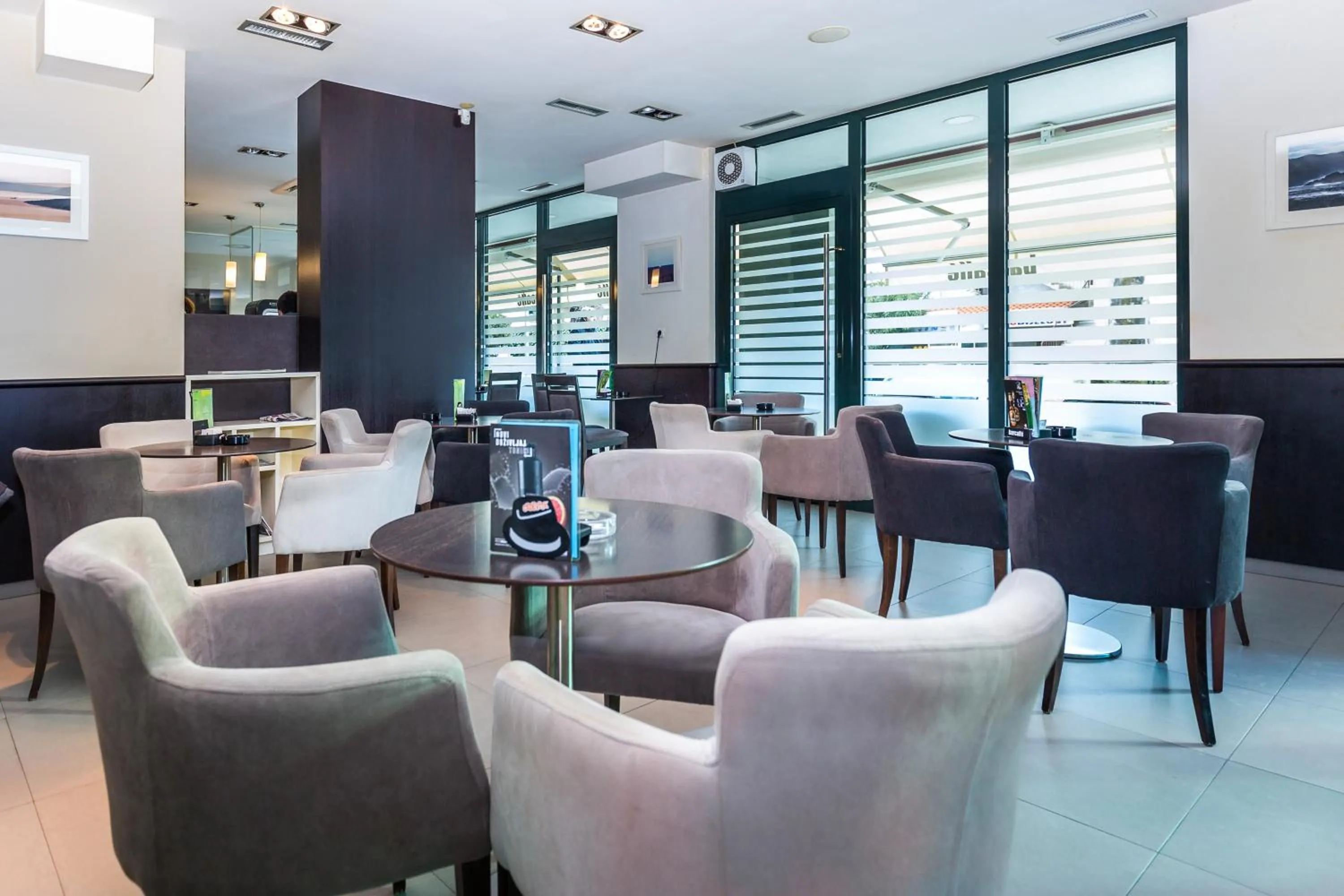 Lounge or bar in BB Residence