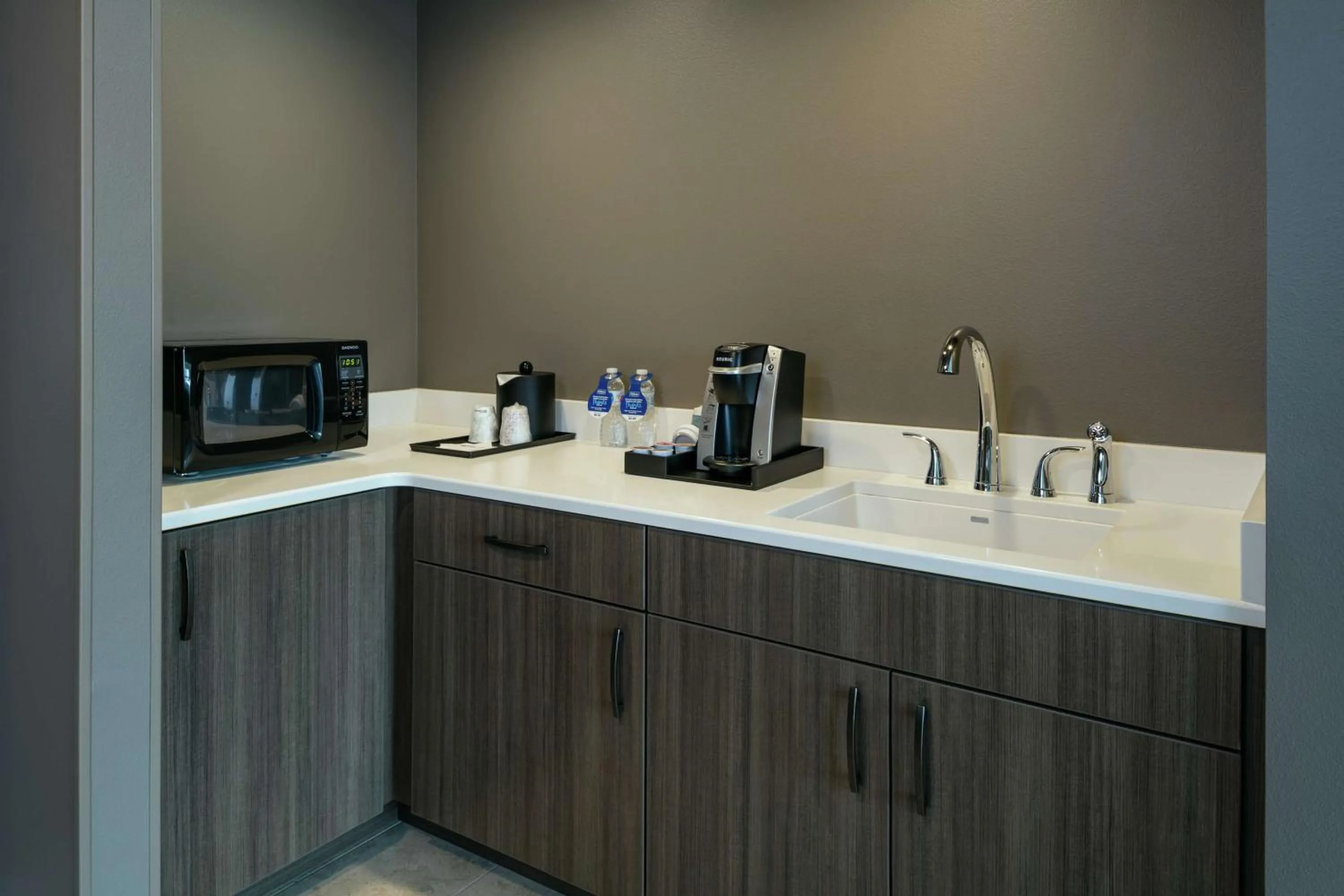 Photo of the whole room in Hilton Garden Inn Wenatchee, Wa