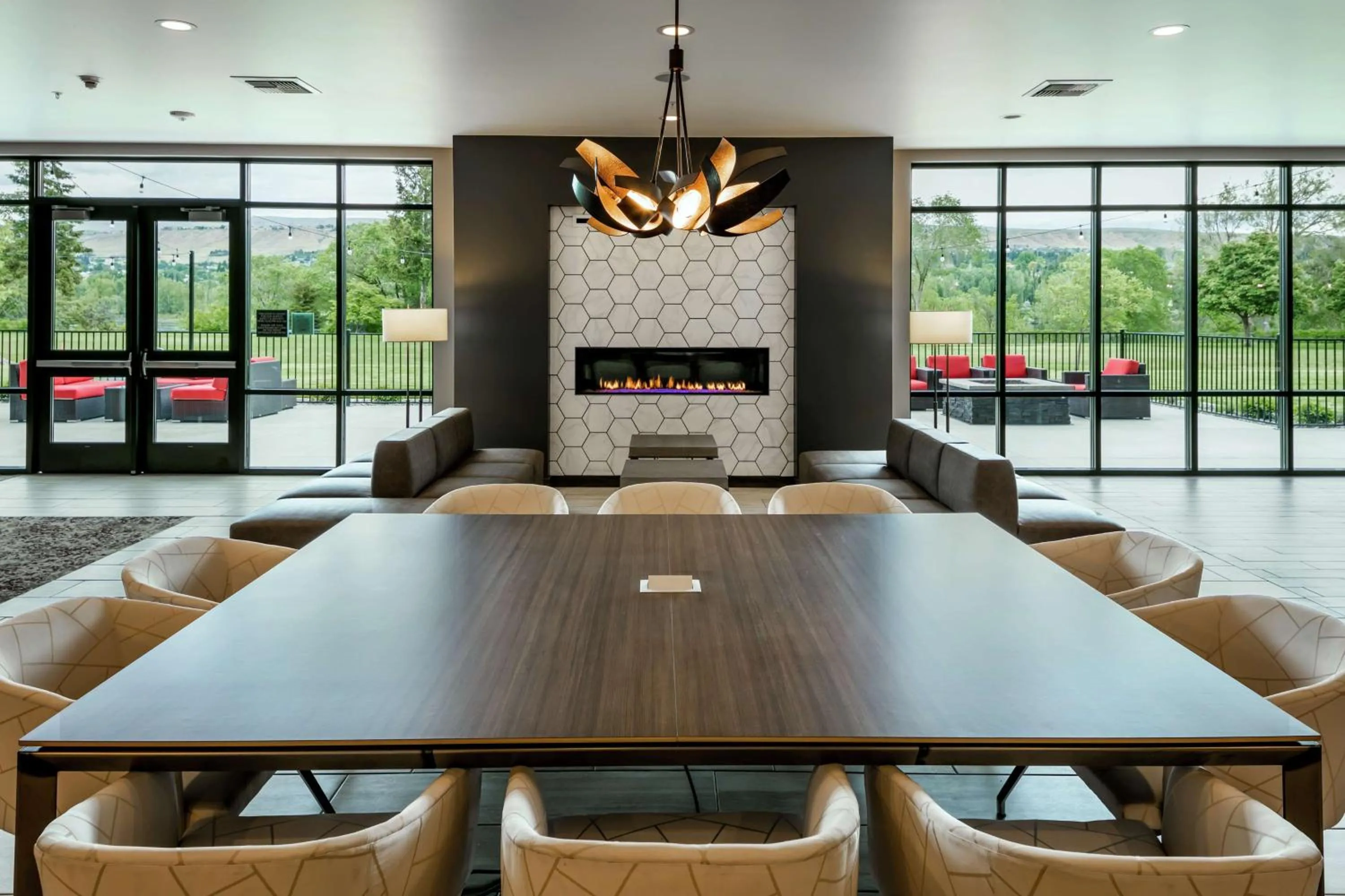 Lobby or reception in Hilton Garden Inn Wenatchee, Wa