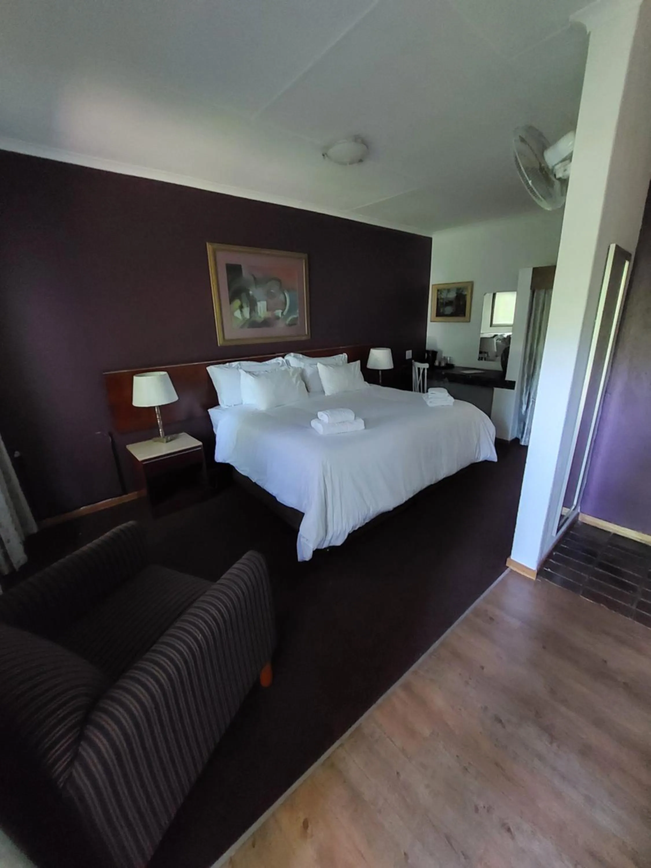 Bed in Wayside Lodge