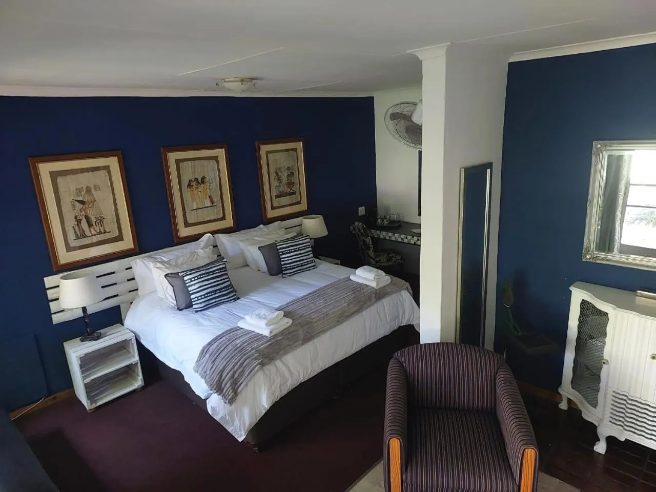 Bed in Wayside Lodge