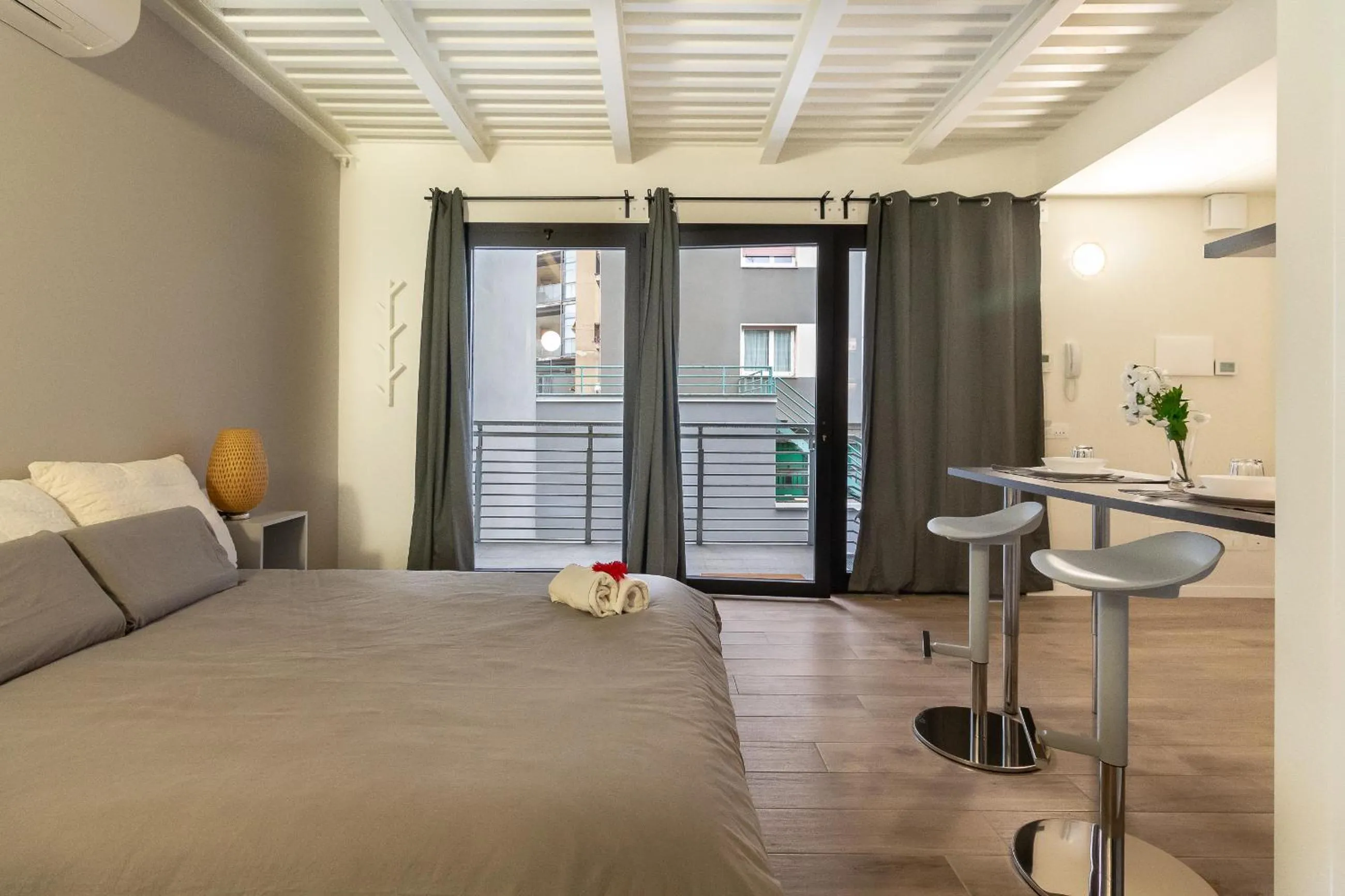 Bed in Alessia's Building- Affori FN