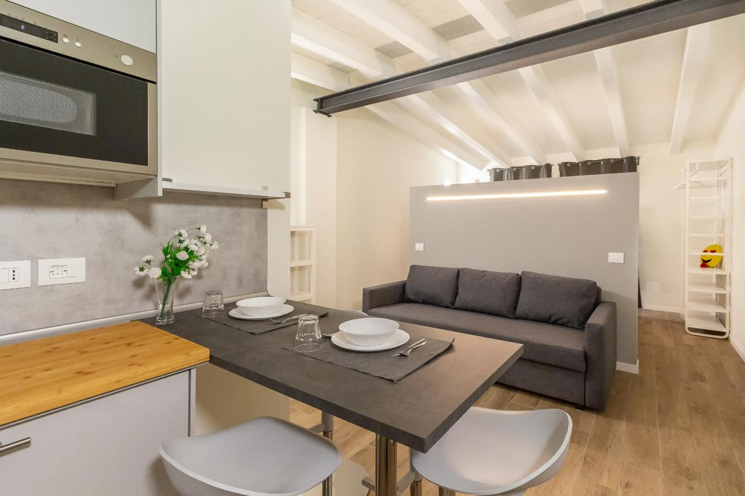 Alessia's Building- Affori FN