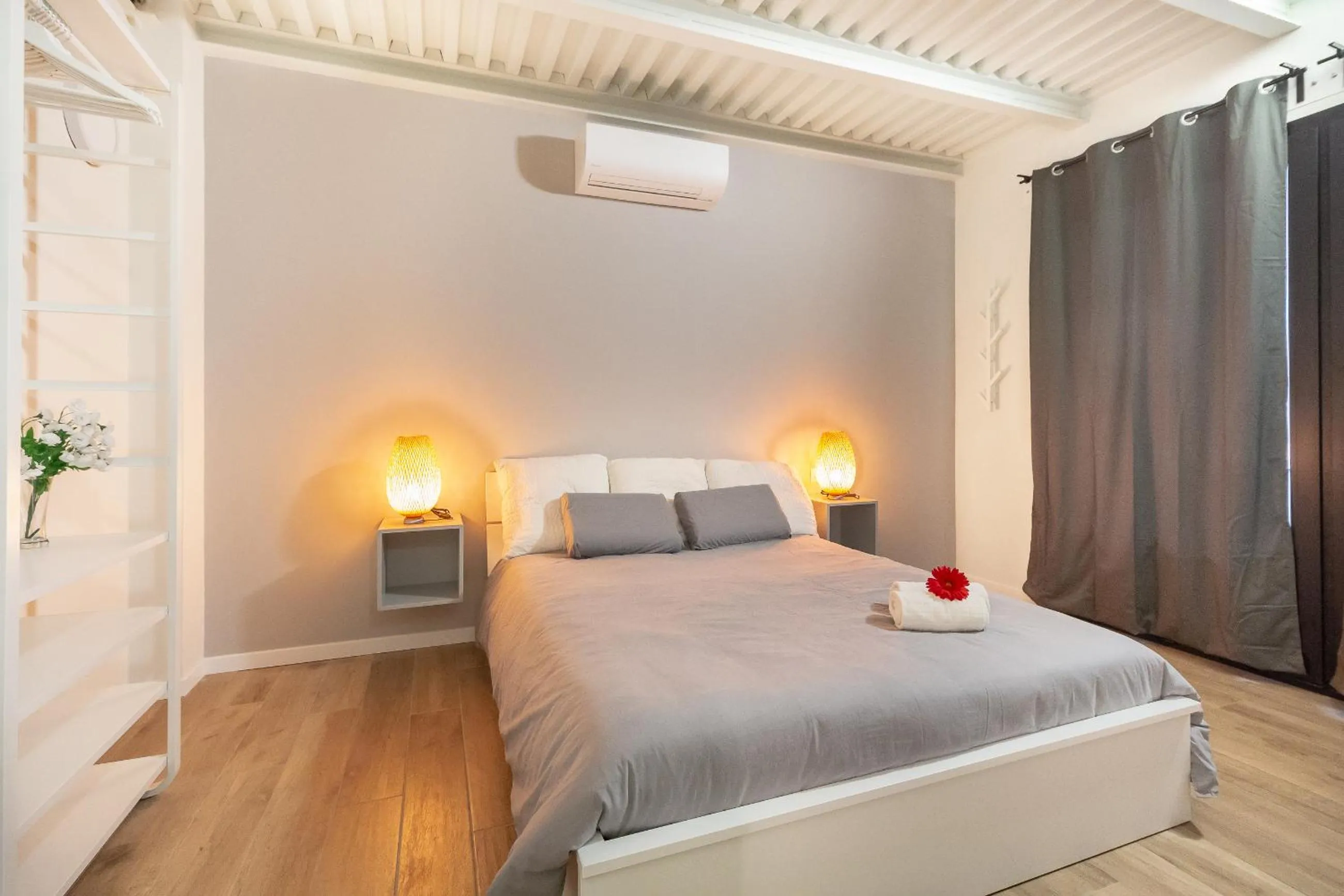 Bed in Alessia's Building- Affori FN