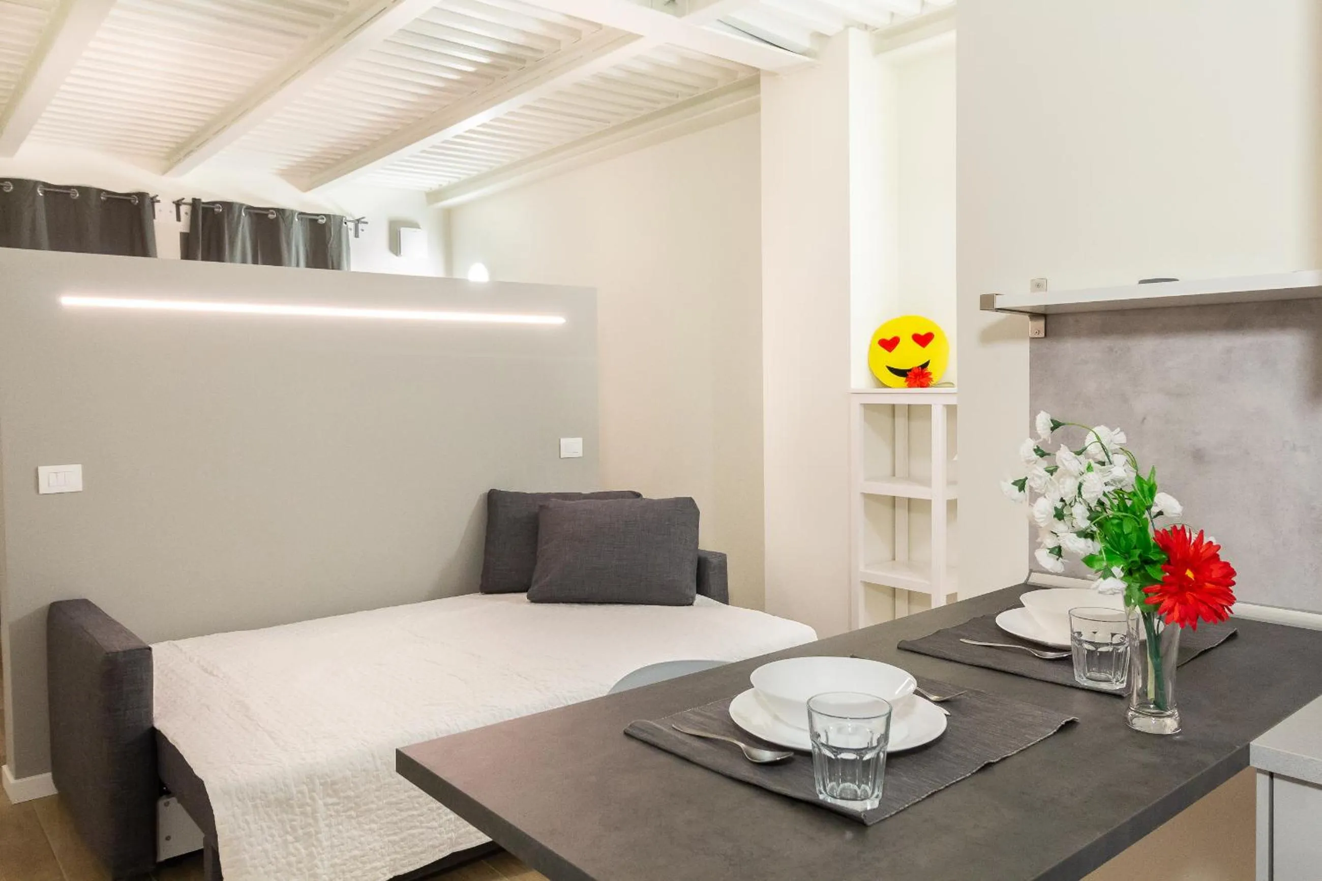 Bed in Alessia's Building- Affori FN