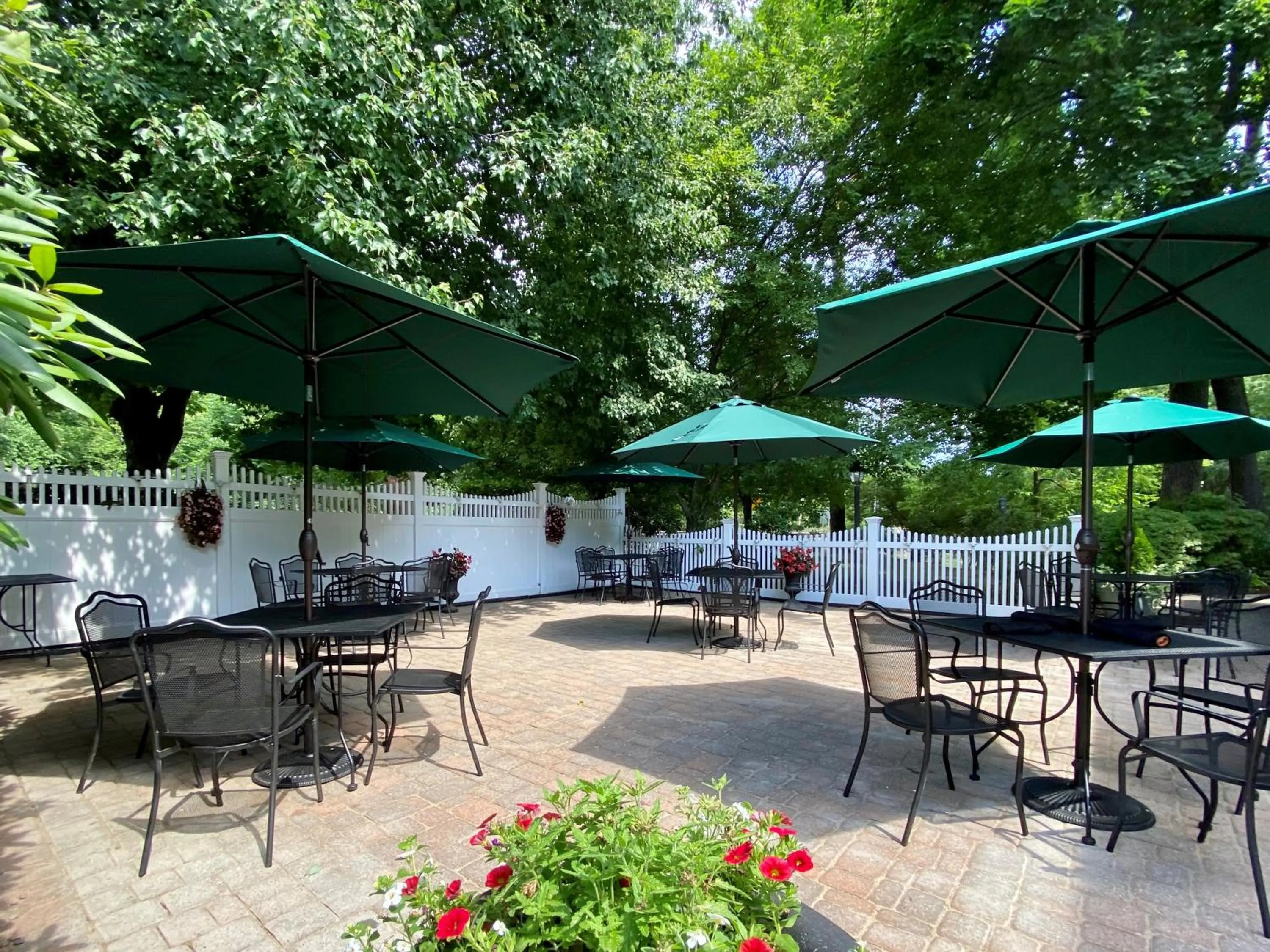 Restaurant/places to eat in The Olde Mill Inn Basking Ridge