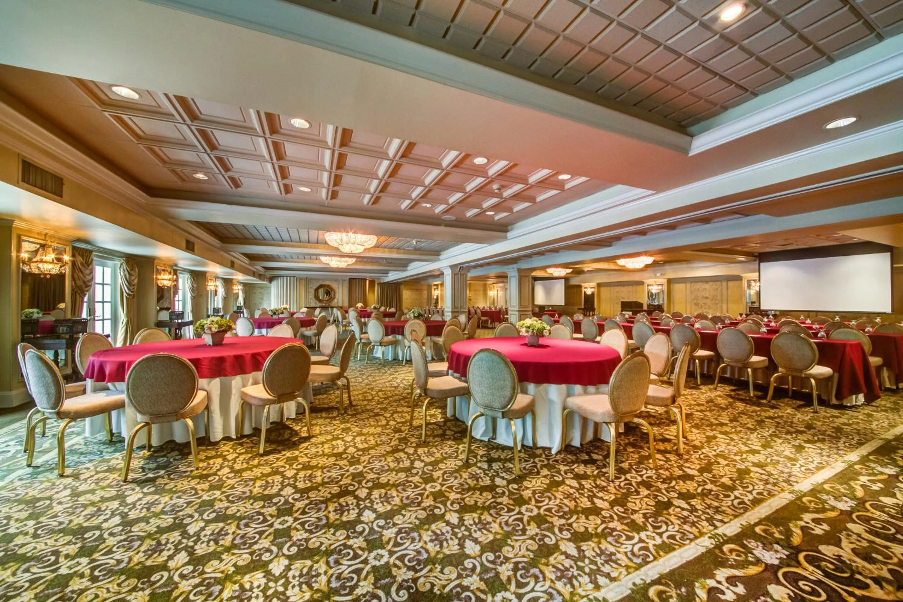 Banquet/Function facilities in The Olde Mill Inn Basking Ridge