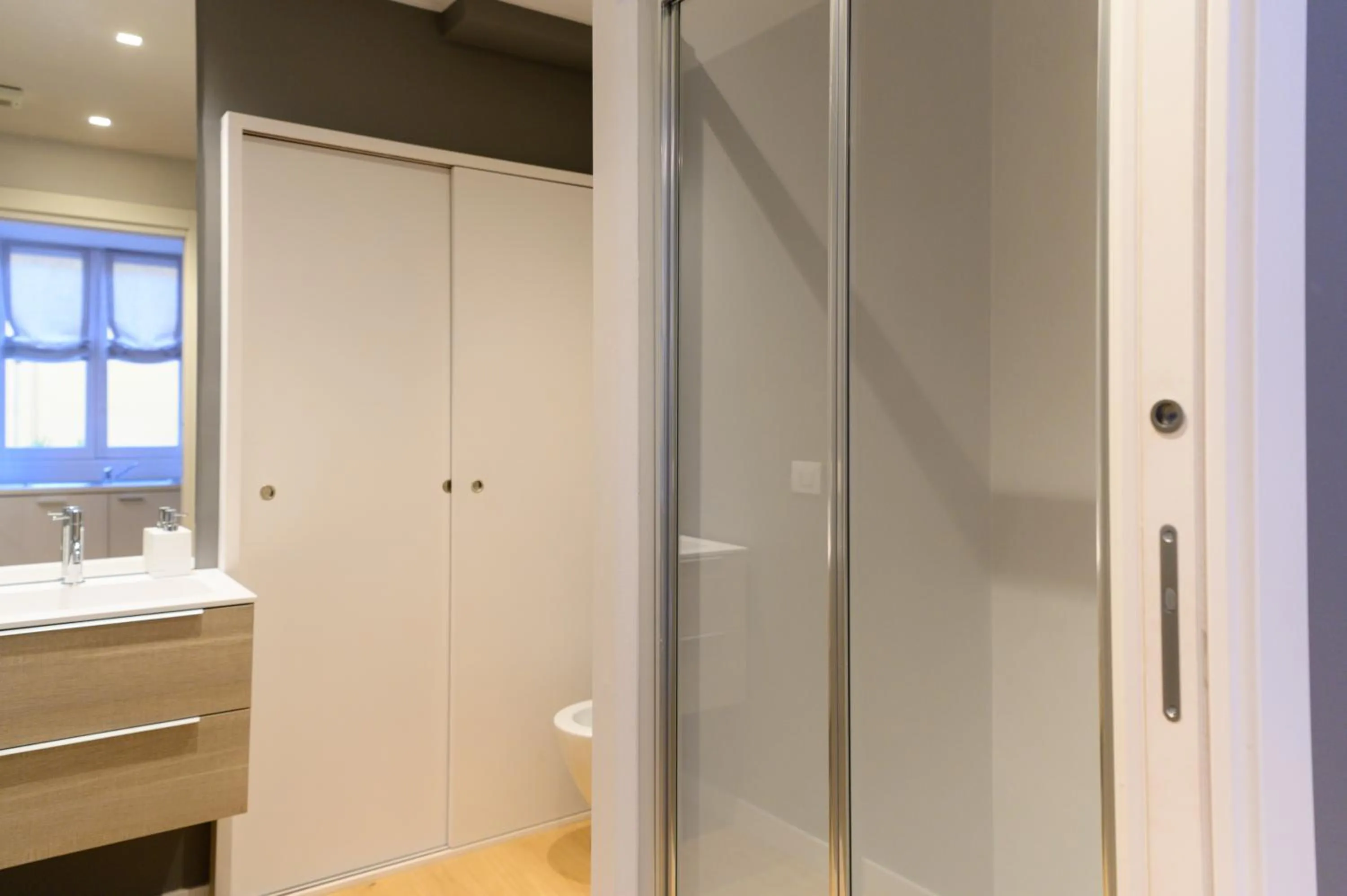 Shower in Savoia Suites Torino