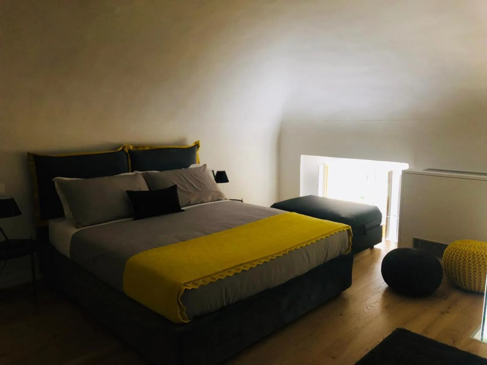 Bed in Savoia Suites Torino