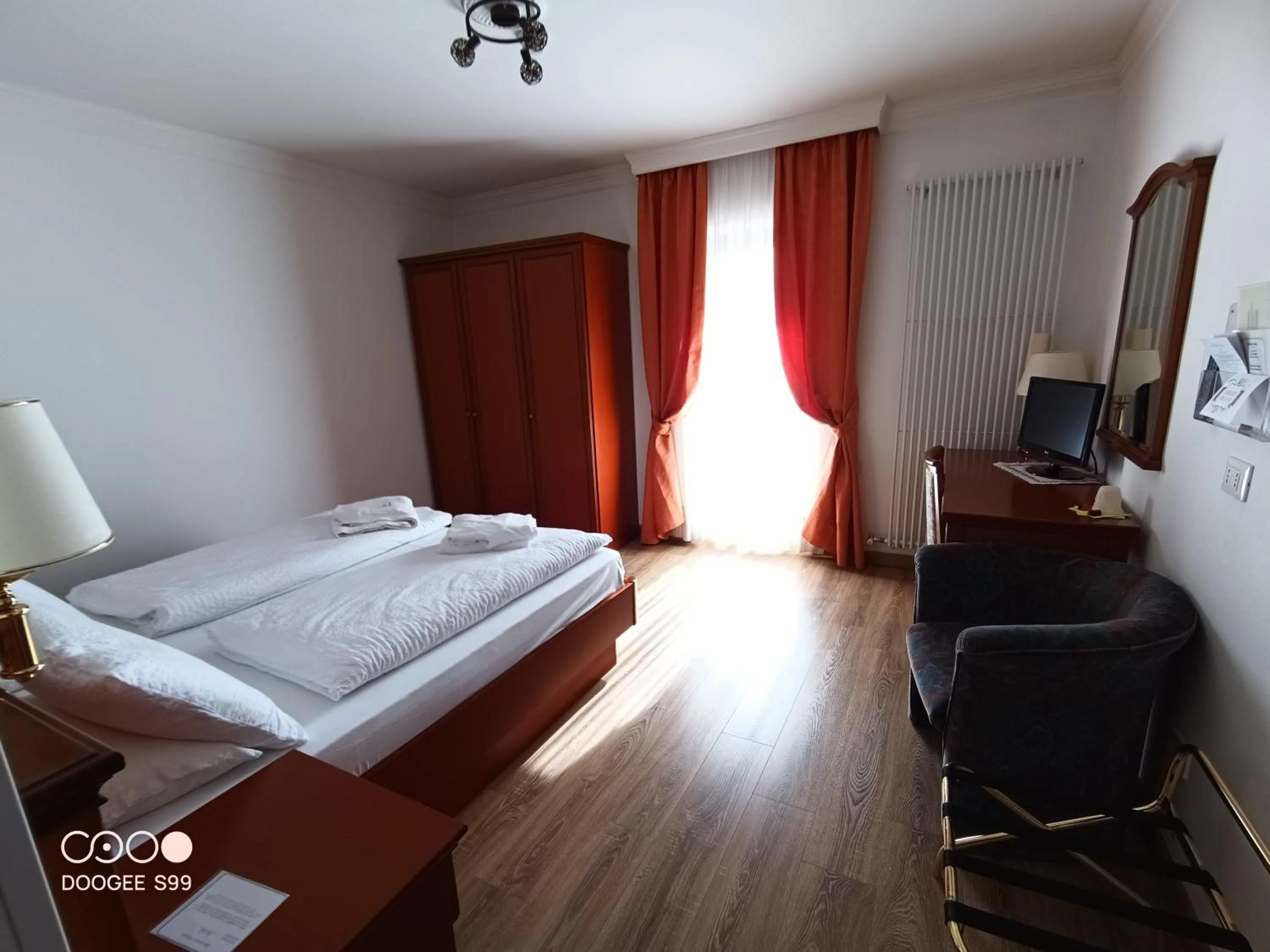 Photo of the whole room, Bed in Park Hotel Arnica