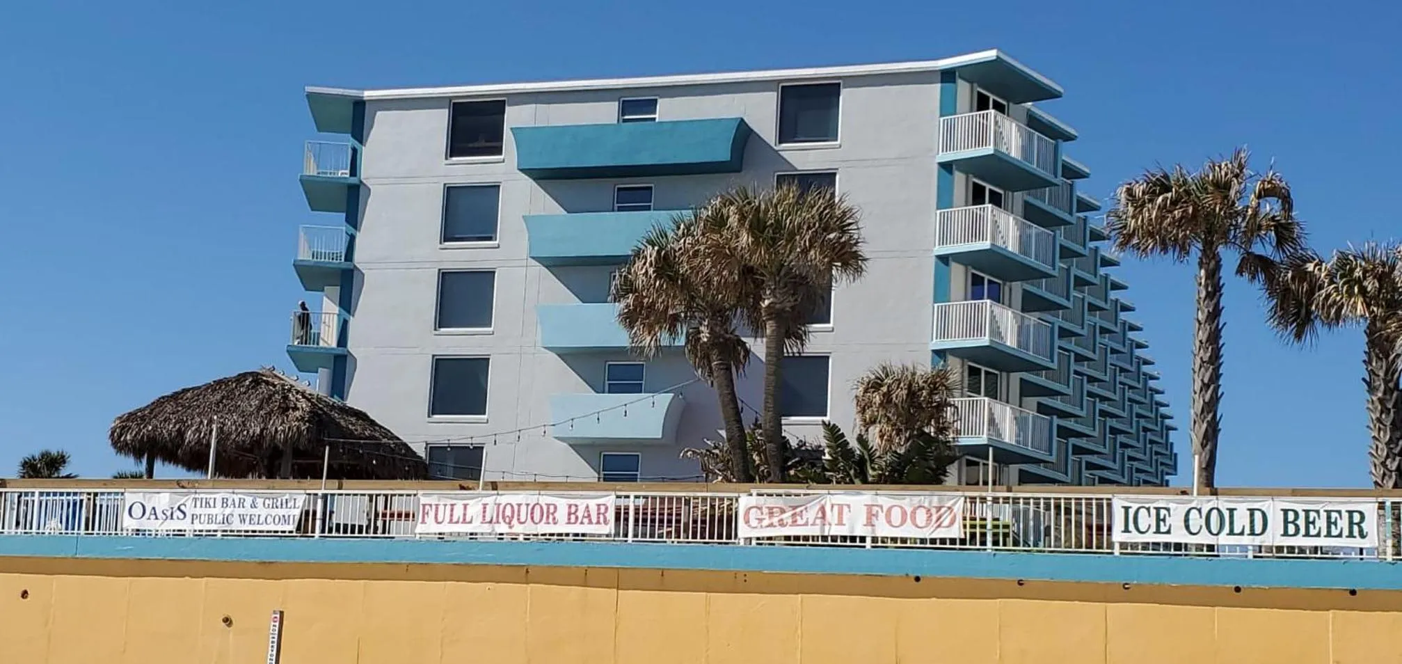 Property building in Fountain Beach Resort - Daytona Beach