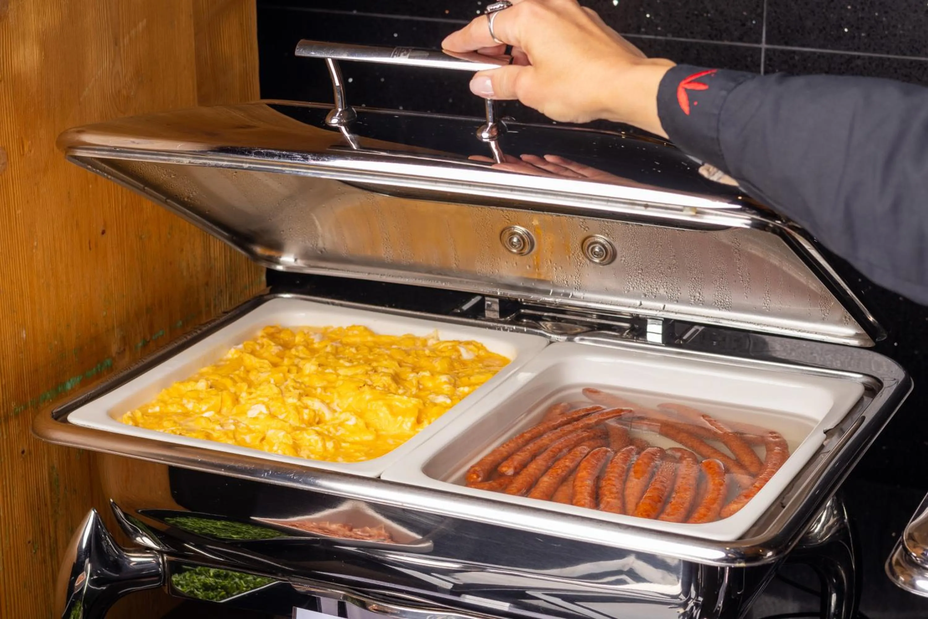 Food and drinks in Meta Apartments