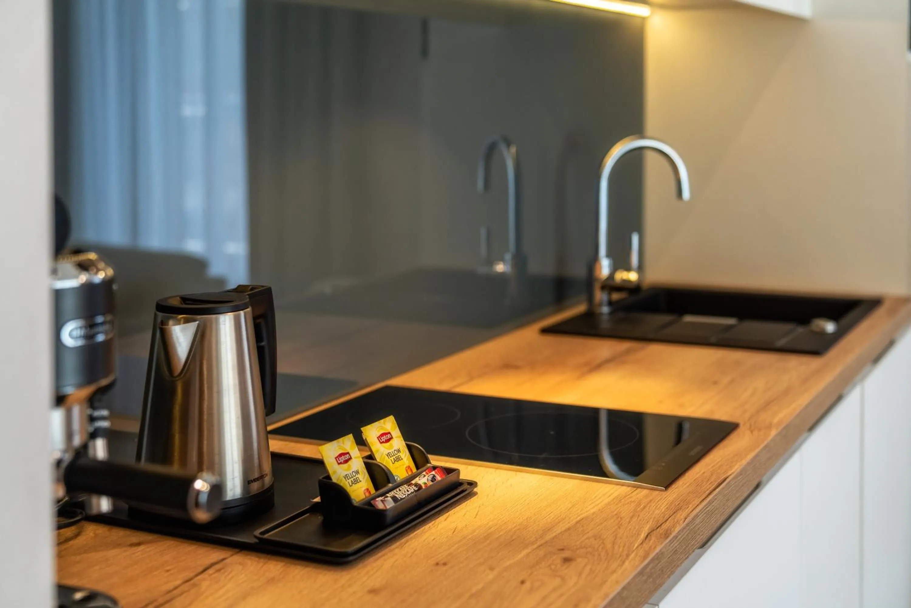 Coffee/tea facilities in Meta Apartments