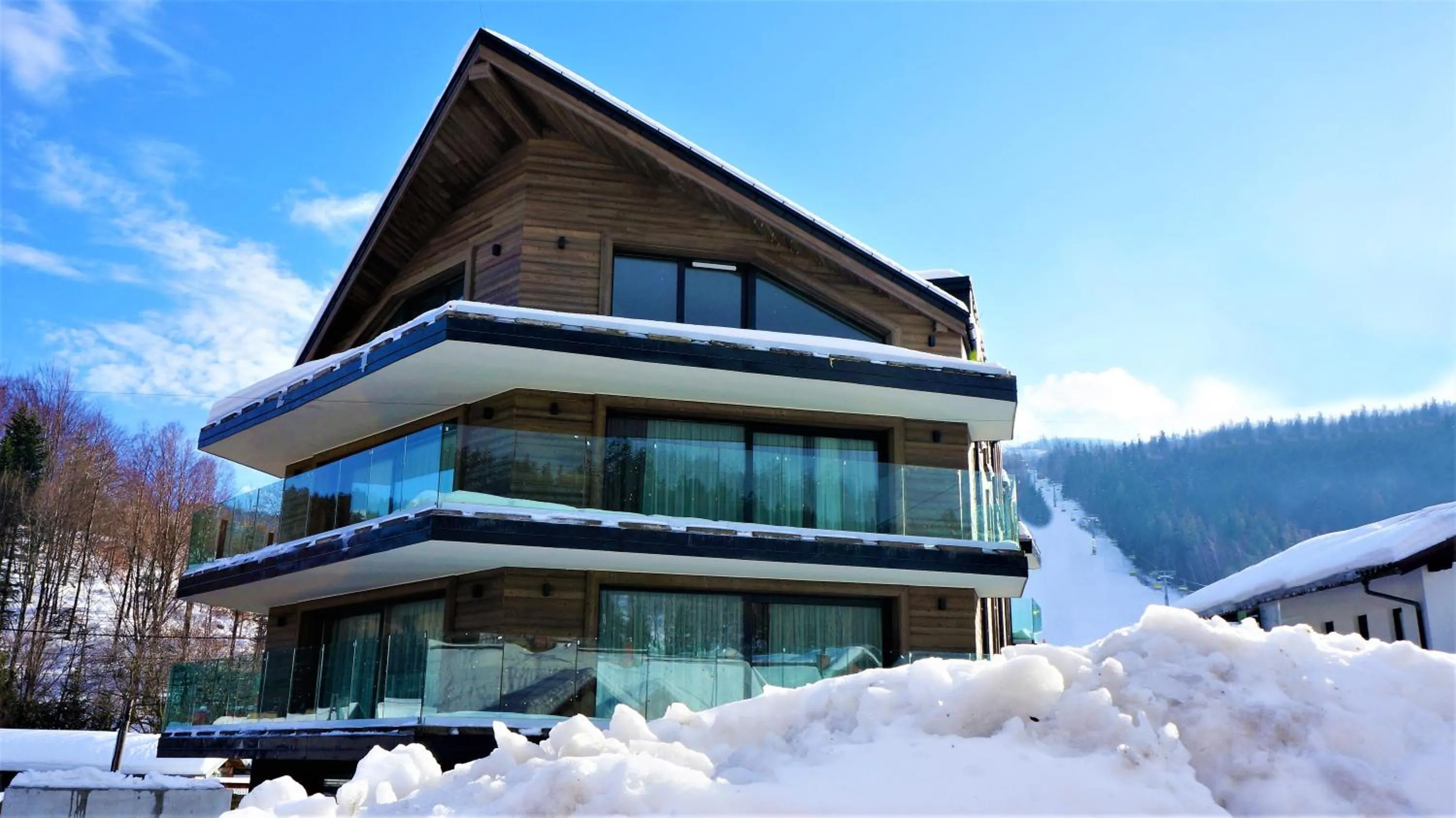 Property building in Meta Apartments