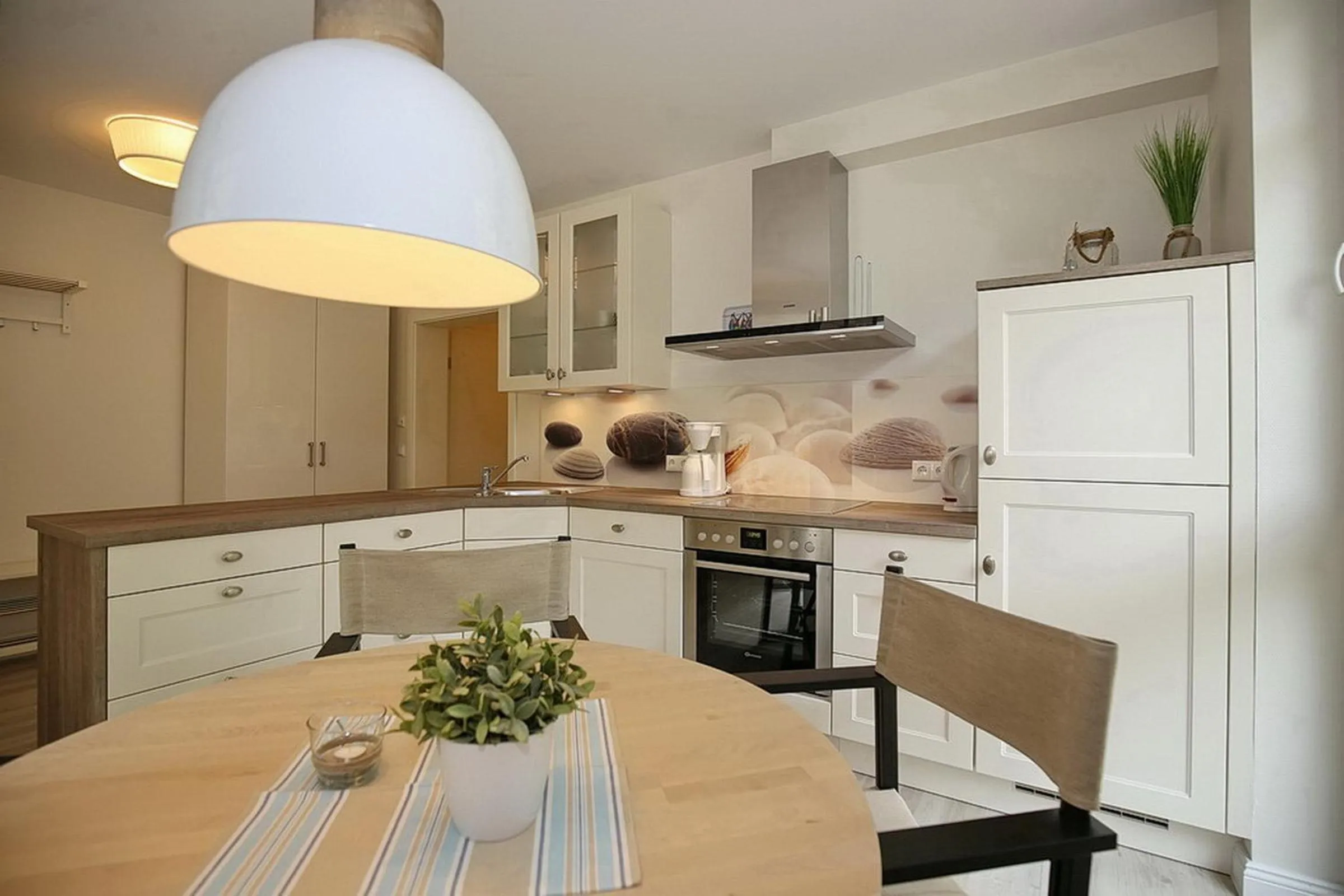 Kitchen or kitchenette in Strandvilla Scholle - Hering Wohnung 03