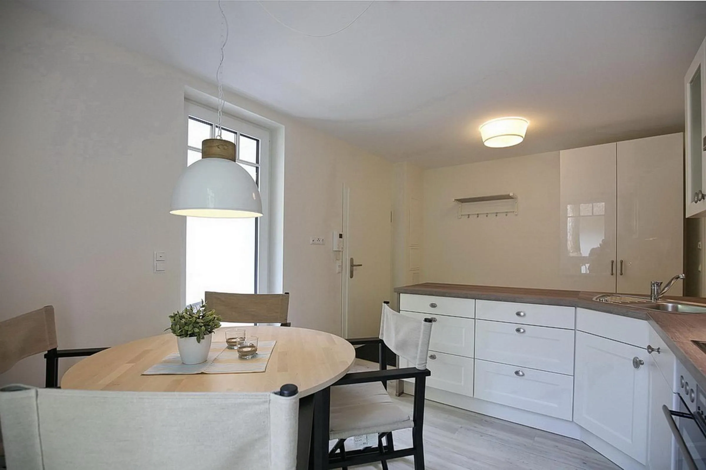 Kitchen or kitchenette in Strandvilla Scholle - Hering Wohnung 03