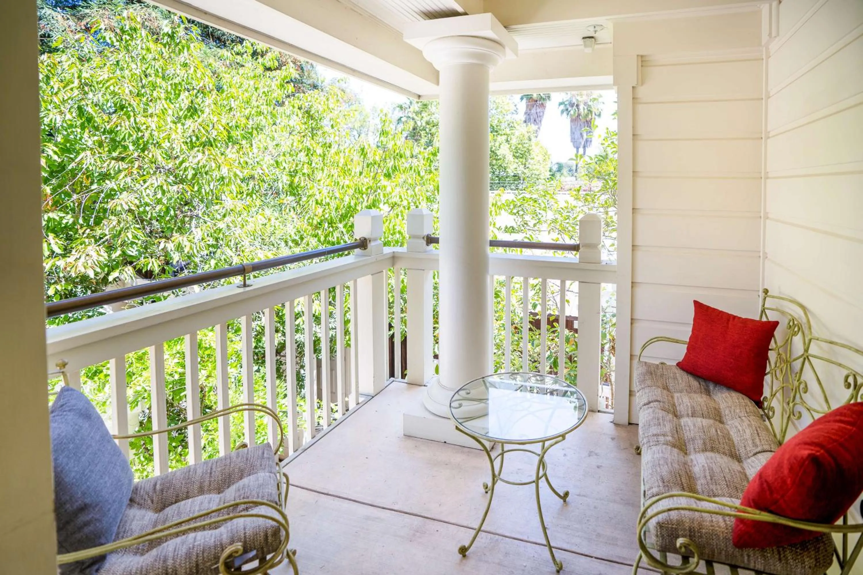 Other in The Bergson, BW Signature Collection